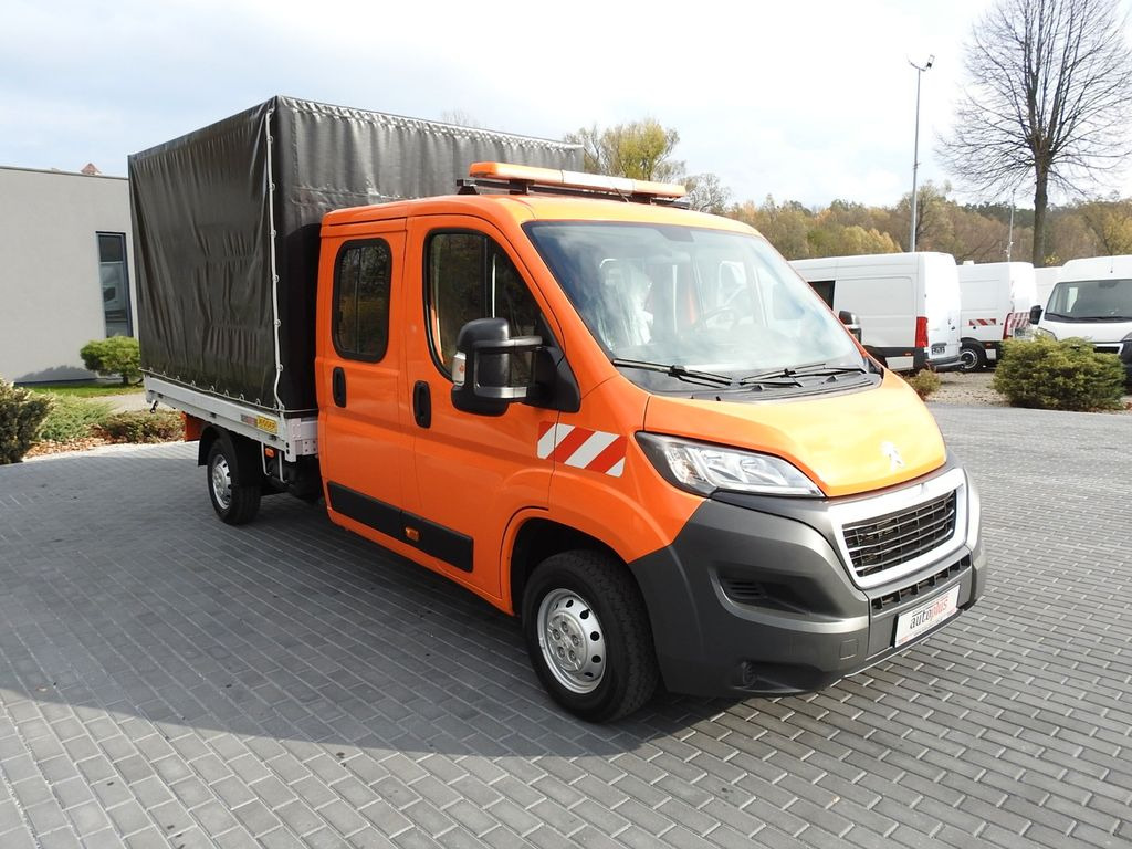 Peugeot BOXER PRITSCHE PLANE DOPPELKABINE DOKA 7 SITZE - Furgoneta con caja de lona, Furgoneta combi: foto 4 Peugeot BOXER PRITSCHE PLANE DOPPELKABINE DOKA 7 SITZE - Furgoneta con caja de lona, Furgoneta combi: foto 4