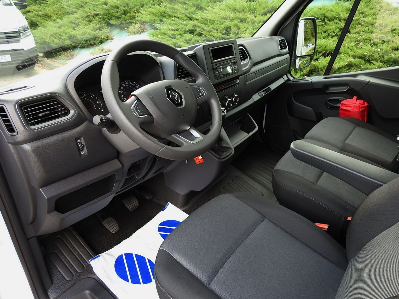 RENAULT MASTER NEW TARPAULIN 8 PALLETS CRUISE CONTROL LED LIGHTS AIR CONDITIONING 165HP - Furgoneta con caja de lona: foto 2 RENAULT MASTER NEW TARPAULIN 8 PALLETS CRUISE CONTROL LED LIGHTS AIR CONDITIONING 165HP - Furgoneta con caja de lona: foto 2