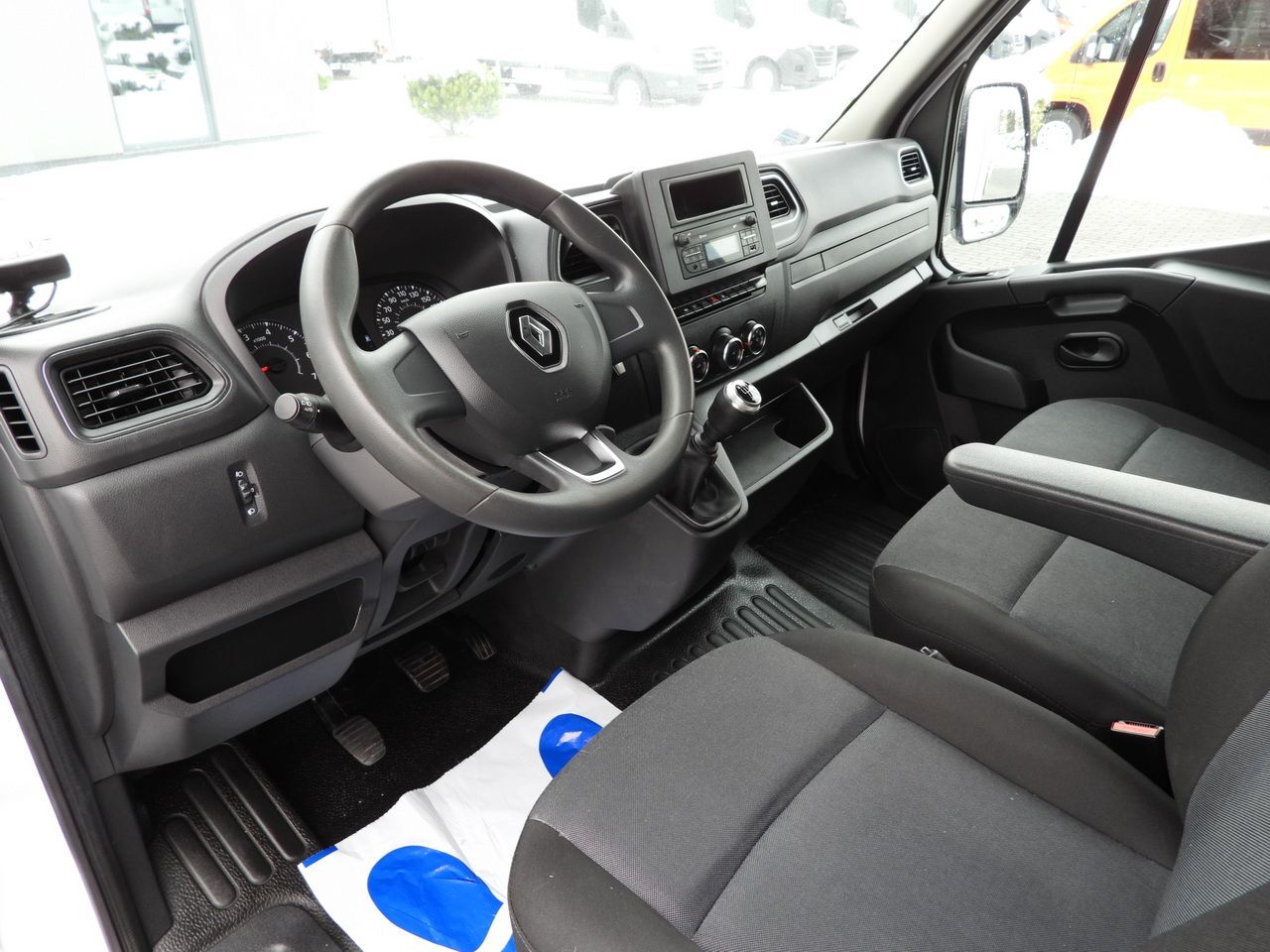 RENAULT MASTER REGRIGERATOR BOX 0*C LED LIGHTS AIR CONDITIONING 165HP - Frigorífico furgoneta: foto 2 RENAULT MASTER REGRIGERATOR BOX 0*C LED LIGHTS AIR CONDITIONING 165HP - Frigorífico furgoneta: foto 2