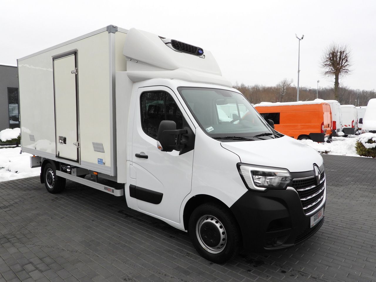 RENAULT MASTER REGRIGERATOR BOX 0*C LED LIGHTS AIR CONDITIONING 165HP - Frigorífico furgoneta: foto 4 RENAULT MASTER REGRIGERATOR BOX 0*C LED LIGHTS AIR CONDITIONING 165HP - Frigorífico furgoneta: foto 4
