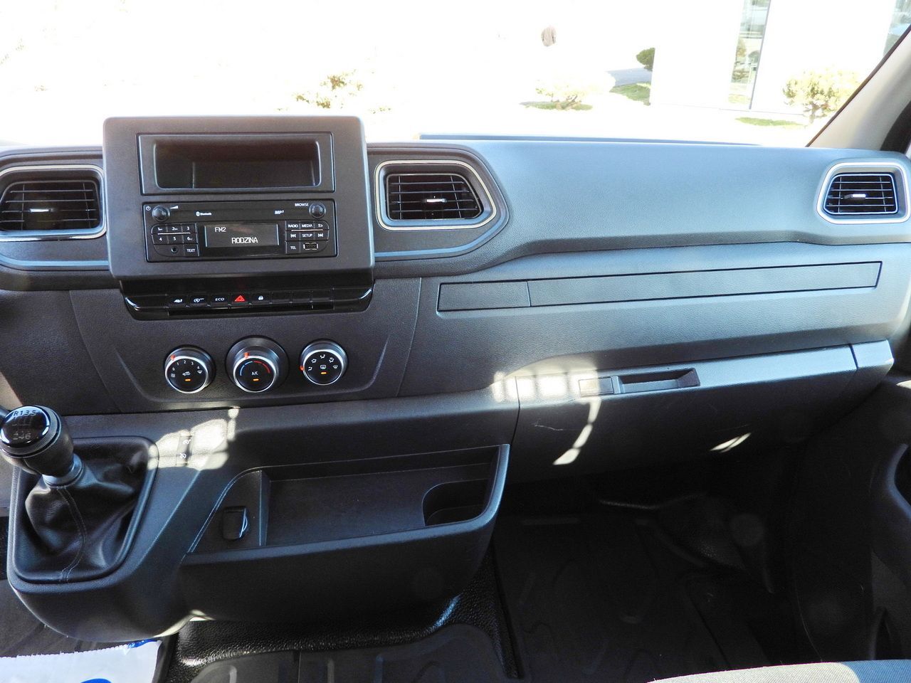 Caja abierta furgoneta RENAULT MASTER STAKE BODY CRUISE CONTROL LED LIGHTS AIR CONDITIONING  165HP: foto 32
