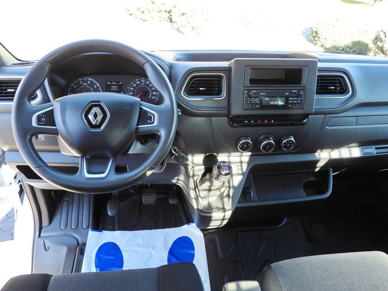 Caja abierta furgoneta RENAULT MASTER STAKE BODY CRUISE CONTROL LED LIGHTS AIR CONDITIONING  165HP: foto 28