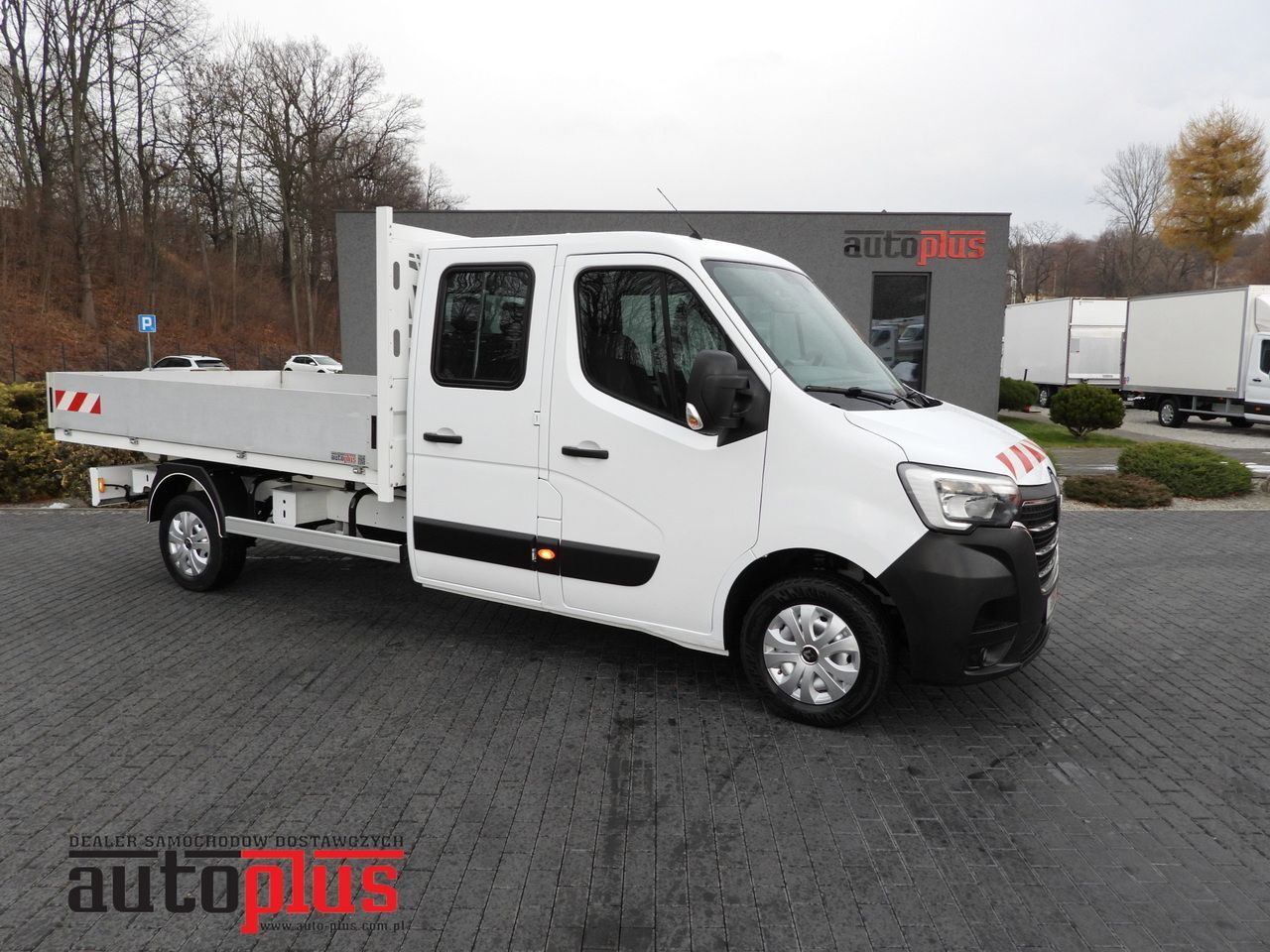 RENAULT MASTER STAKE BODY DOUBLE CABIN DOKA 6 SEATS CRUISE CONTROL NAVIGATION LED LIGHTS AIR CONDITIONING 150HP - Caja abierta furgoneta: foto 1 RENAULT MASTER STAKE BODY DOUBLE CABIN DOKA 6 SEATS CRUISE CONTROL NAVIGATION LED LIGHTS AIR CONDITIONING 150HP - Caja abierta furgoneta: foto 1