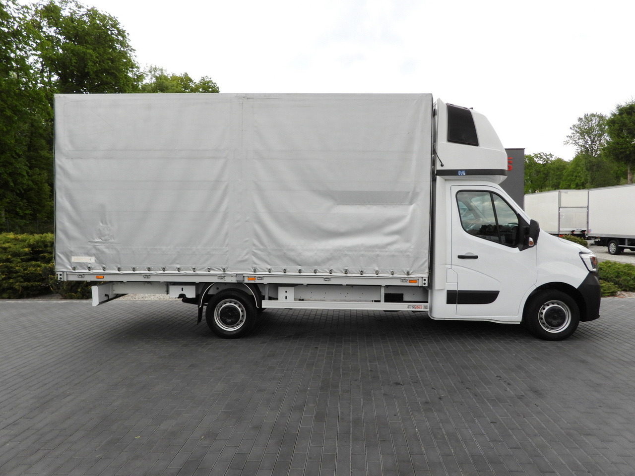Furgoneta con caja de lona RENAULT MASTER  TARPAULIN 10 PALLETS CRUISE CONTROL LED LIGHTS PNEUMATICS AIR CONDITIONING  165HP: foto 7 Furgoneta con caja de lona RENAULT MASTER  TARPAULIN 10 PALLETS CRUISE CONTROL LED LIGHTS PNEUMATICS AIR CONDITIONING  165HP: foto 7