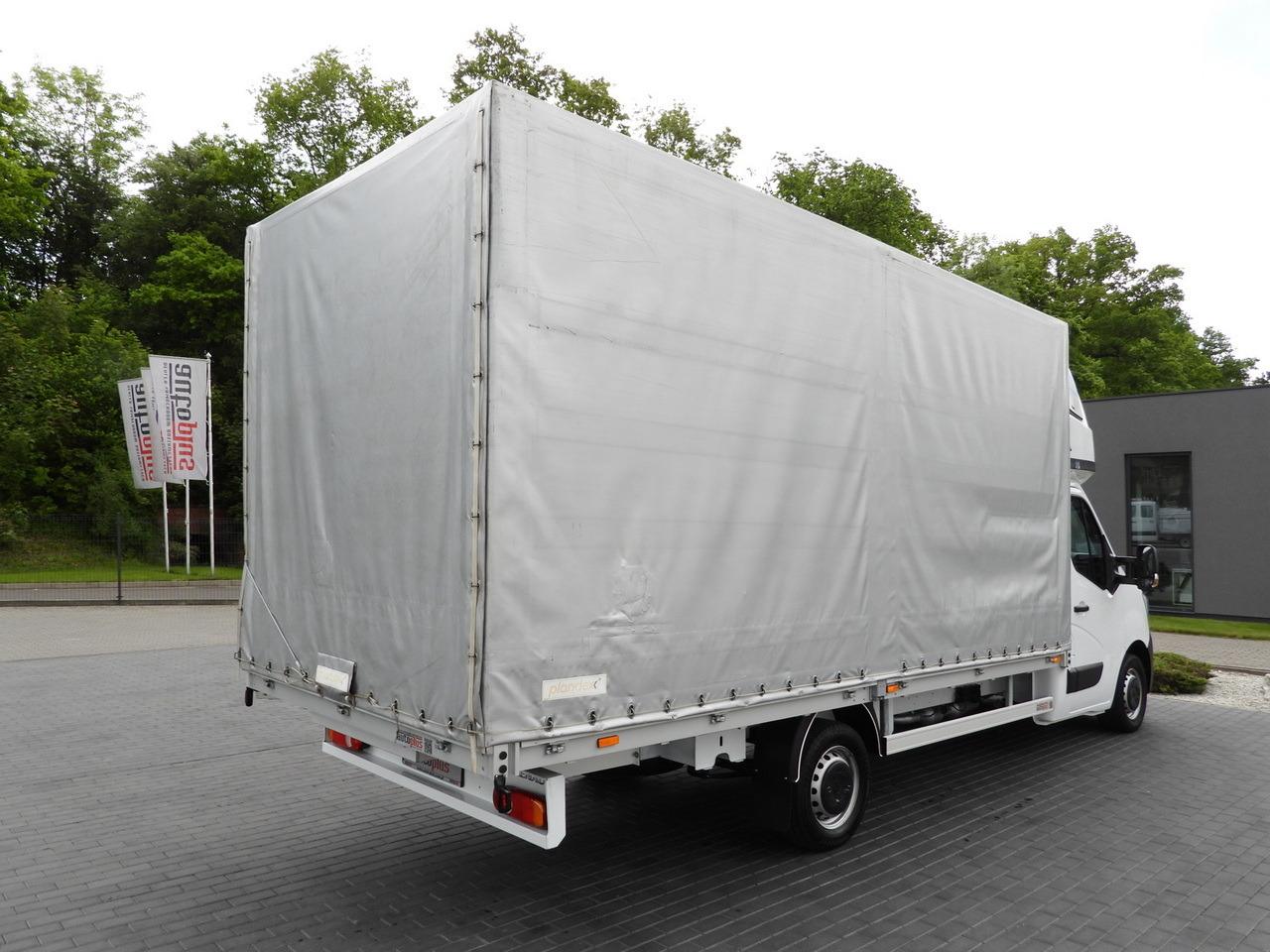 Furgoneta con caja de lona RENAULT MASTER  TARPAULIN 10 PALLETS CRUISE CONTROL LED LIGHTS PNEUMATICS AIR CONDITIONING  165HP: foto 13 Furgoneta con caja de lona RENAULT MASTER  TARPAULIN 10 PALLETS CRUISE CONTROL LED LIGHTS PNEUMATICS AIR CONDITIONING  165HP: foto 13