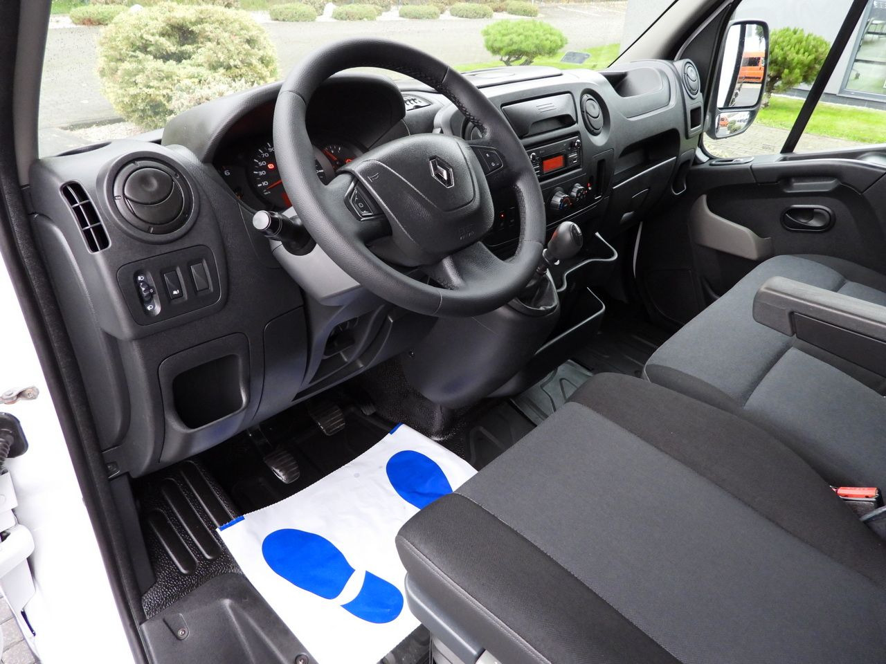 RENAULT MASTER TARPAULIN 10 PALLETS WEBASTO CRUISE CONTROL AIR CONDITIONING 170HP - Furgoneta con caja de lona: foto 2 RENAULT MASTER TARPAULIN 10 PALLETS WEBASTO CRUISE CONTROL AIR CONDITIONING 170HP - Furgoneta con caja de lona: foto 2