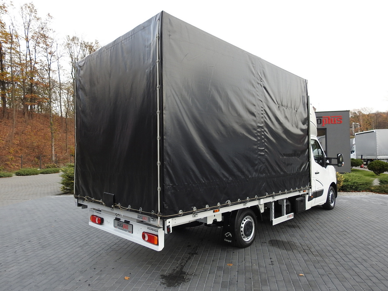 RENAULT MASTER TARPAULIN 10 PALLETS WEBASTO CRUISE CONTROL AIR CONDITIONING LED LIGHTS PNEUMATICS  165HP - Furgoneta con caja de lona: foto 3 RENAULT MASTER TARPAULIN 10 PALLETS WEBASTO CRUISE CONTROL AIR CONDITIONING LED LIGHTS PNEUMATICS  165HP - Furgoneta con caja de lona: foto 3