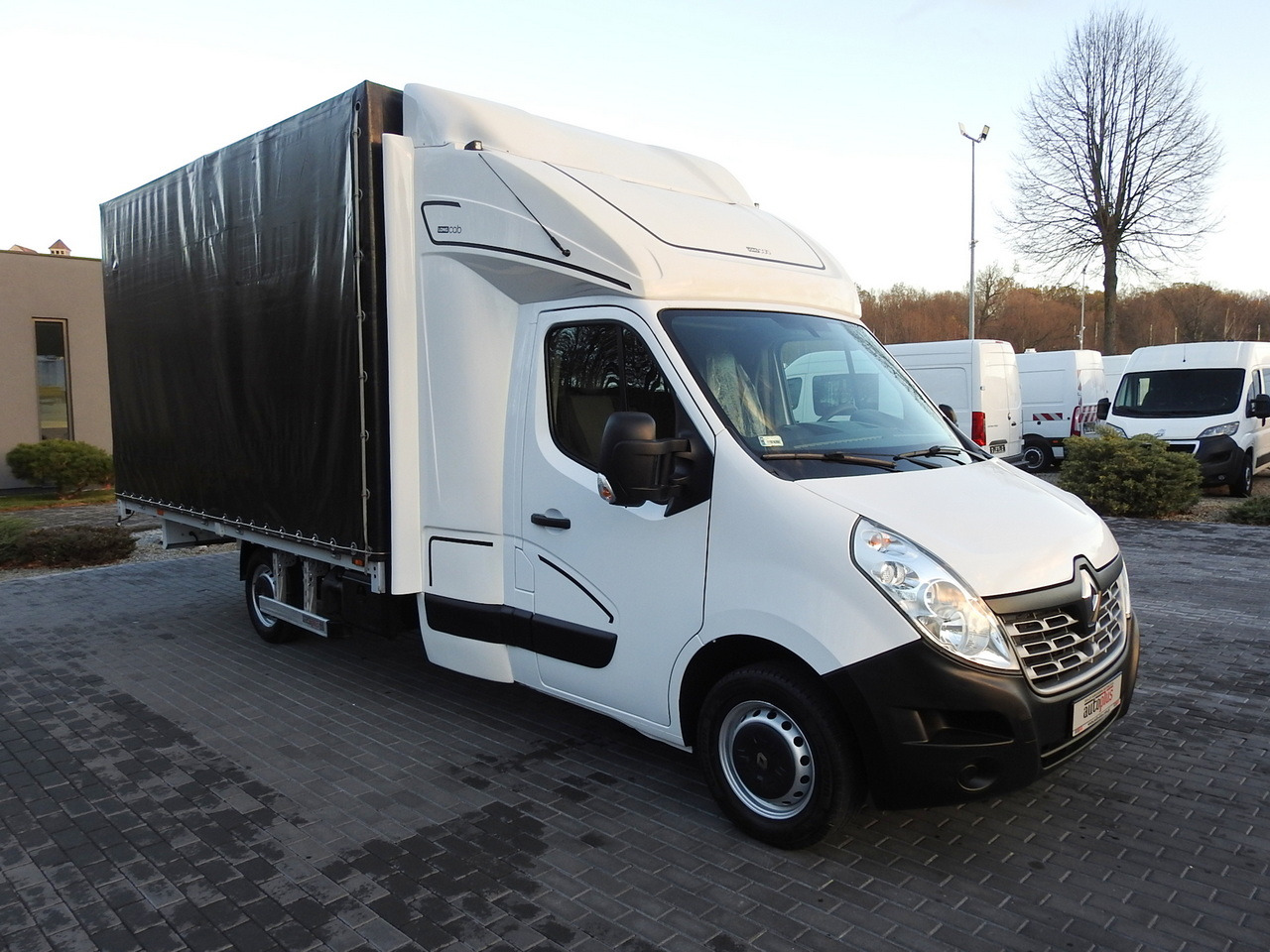 RENAULT MASTER TARPAULIN 10 PALLETS WEBASTO CRUISE CONTROL AIR CONDITIONING PNEUMATICS AUTOMATIC TRANSMISSION 170HP - Furgoneta con caja de lona: foto 4 RENAULT MASTER TARPAULIN 10 PALLETS WEBASTO CRUISE CONTROL AIR CONDITIONING PNEUMATICS AUTOMATIC TRANSMISSION 170HP - Furgoneta con caja de lona: foto 4