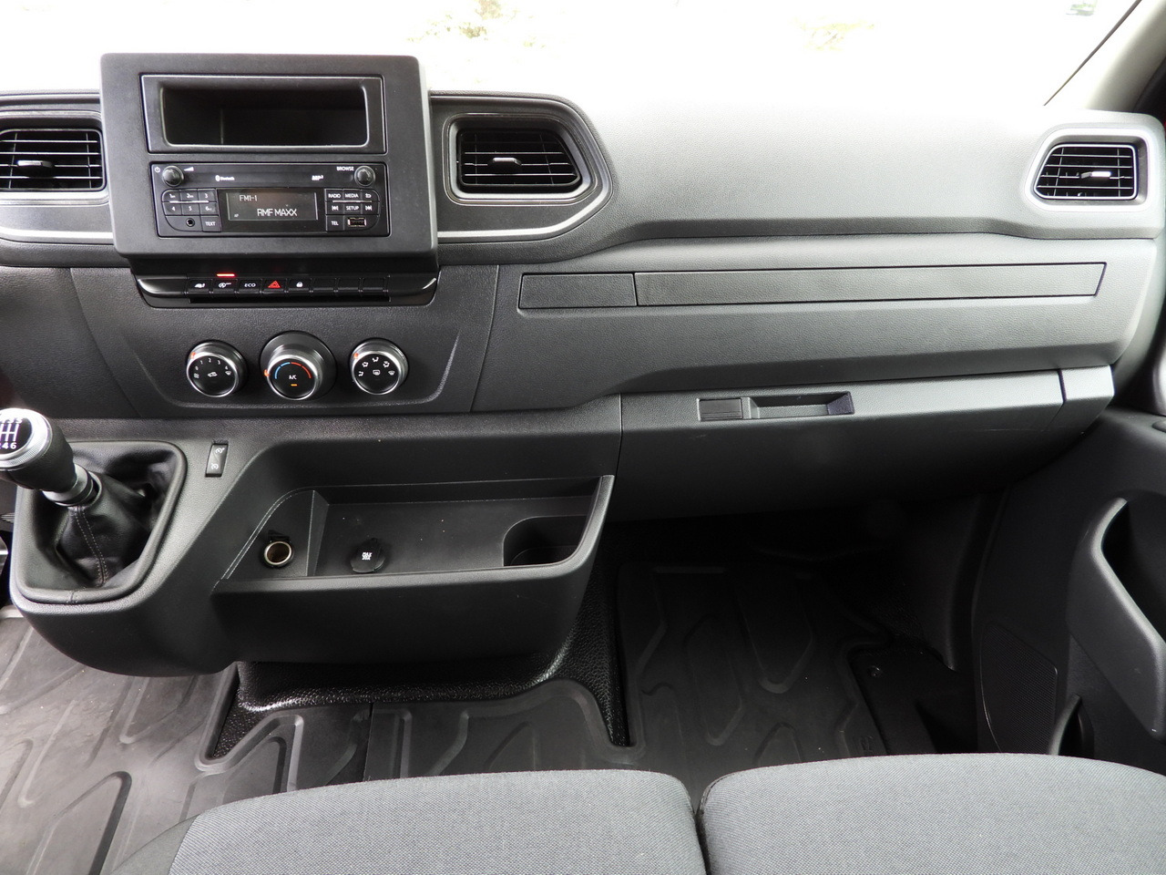 Furgoneta con caja de lona RENAULT MASTER TARPAULIN 10 PALLETS WEBASTO CRUISE CONTROL LED LIGHTS AIR CONDITIONING  165HP: foto 34