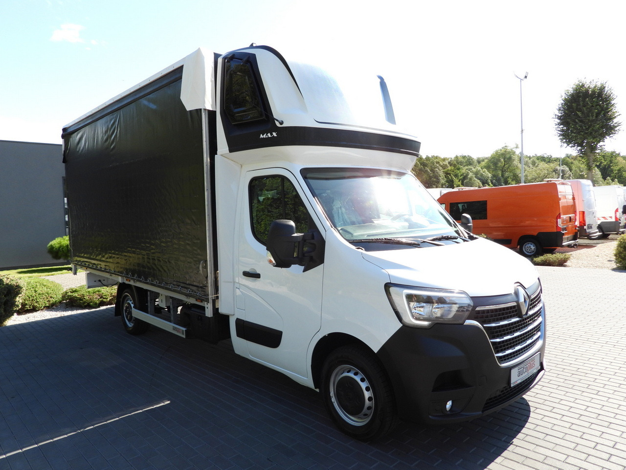 RENAULT MASTER TARPAULIN 10 PALLETS WEBASTO CRUISE CONTROL LED LIGHTS AIR CONDITIONING  165HP - Furgoneta con caja de lona: foto 4 RENAULT MASTER TARPAULIN 10 PALLETS WEBASTO CRUISE CONTROL LED LIGHTS AIR CONDITIONING  165HP - Furgoneta con caja de lona: foto 4