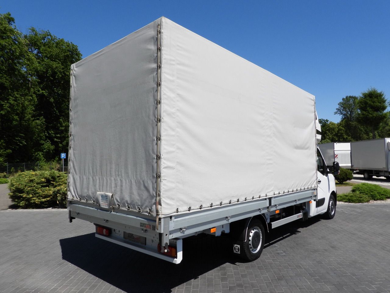 RENAULT MASTER TARPAULIN 10 PALLETS WEBASTO CRUISE CONTROL LED LIGHTS PNEUMATICS AIR CONDITIONING 165HP - Furgoneta con caja de lona: foto 3 RENAULT MASTER TARPAULIN 10 PALLETS WEBASTO CRUISE CONTROL LED LIGHTS PNEUMATICS AIR CONDITIONING 165HP - Furgoneta con caja de lona: foto 3