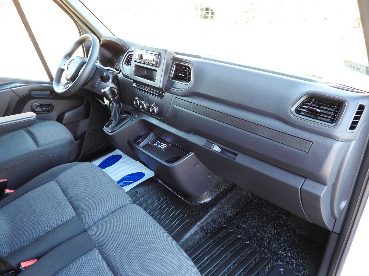 Furgoneta con caja de lona RENAULT MASTER TARPAULIN 10 PALLETS WEBASTO CRUISE CONTROL LED LIGHTS PNEUMATICS AIR CONDITIONING  165HP: foto 39