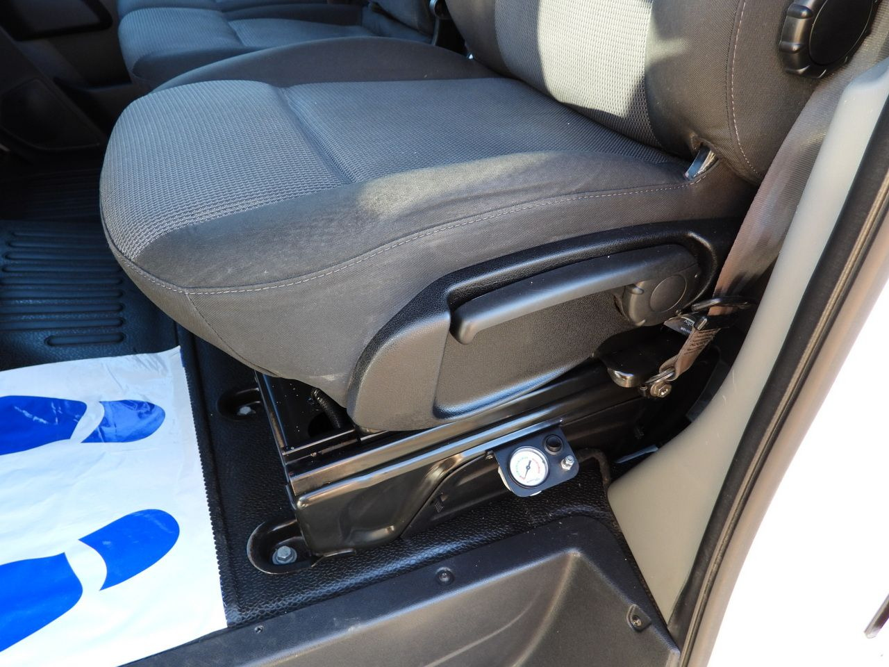 Furgoneta con caja de lona RENAULT MASTER TARPAULIN 10 PALLETS WEBASTO CRUISE CONTROL LED LIGHTS PNEUMATICS AIR CONDITIONING  165HP: foto 31