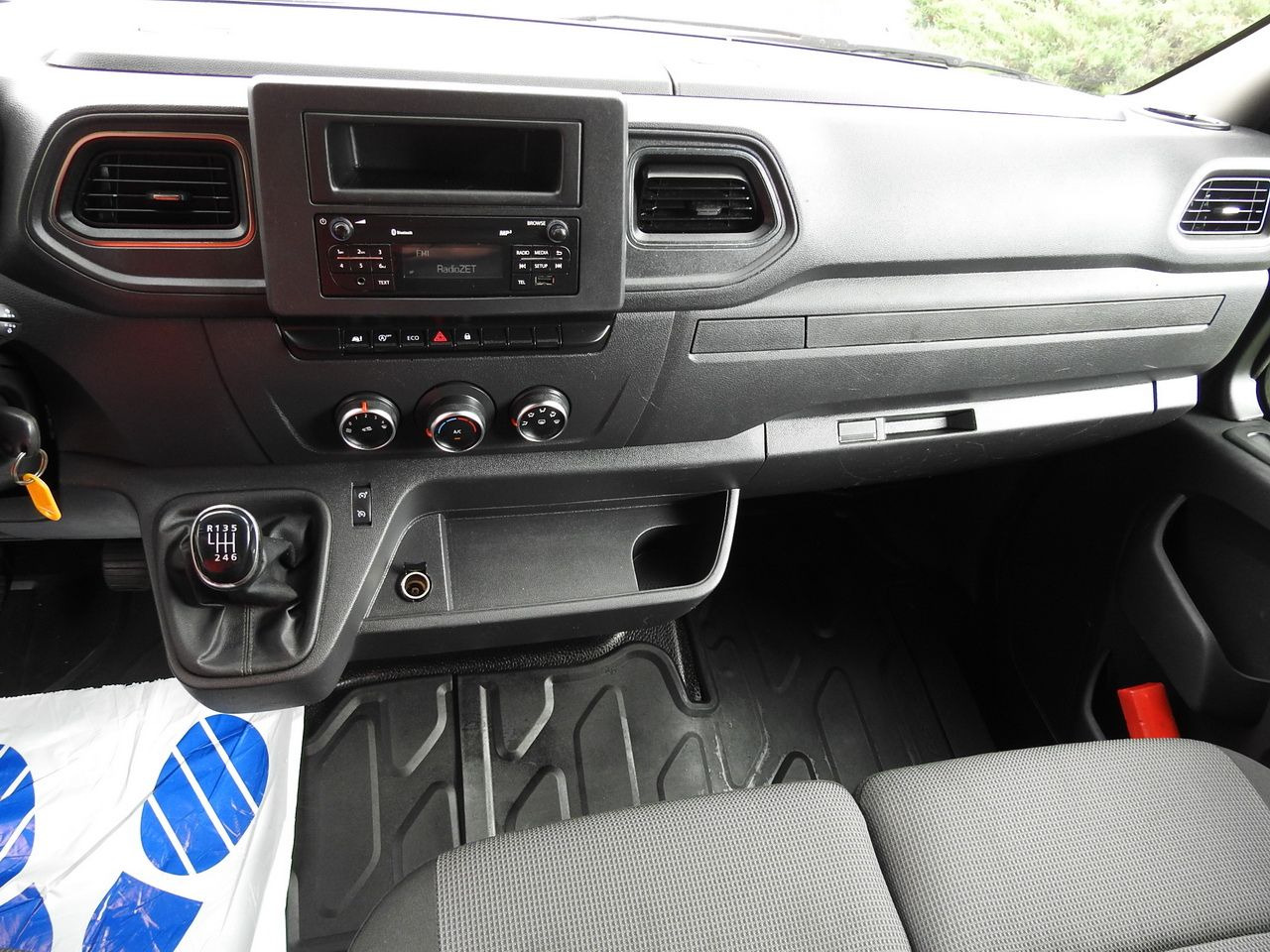 Furgoneta con caja de lona RENAULT MASTER  TARPAULIN 10 PALLETS WEBASTO CRUISE CONTROL LED LIGHTS PNEUMATICS AIR CONDITIONING  165HP: foto 29