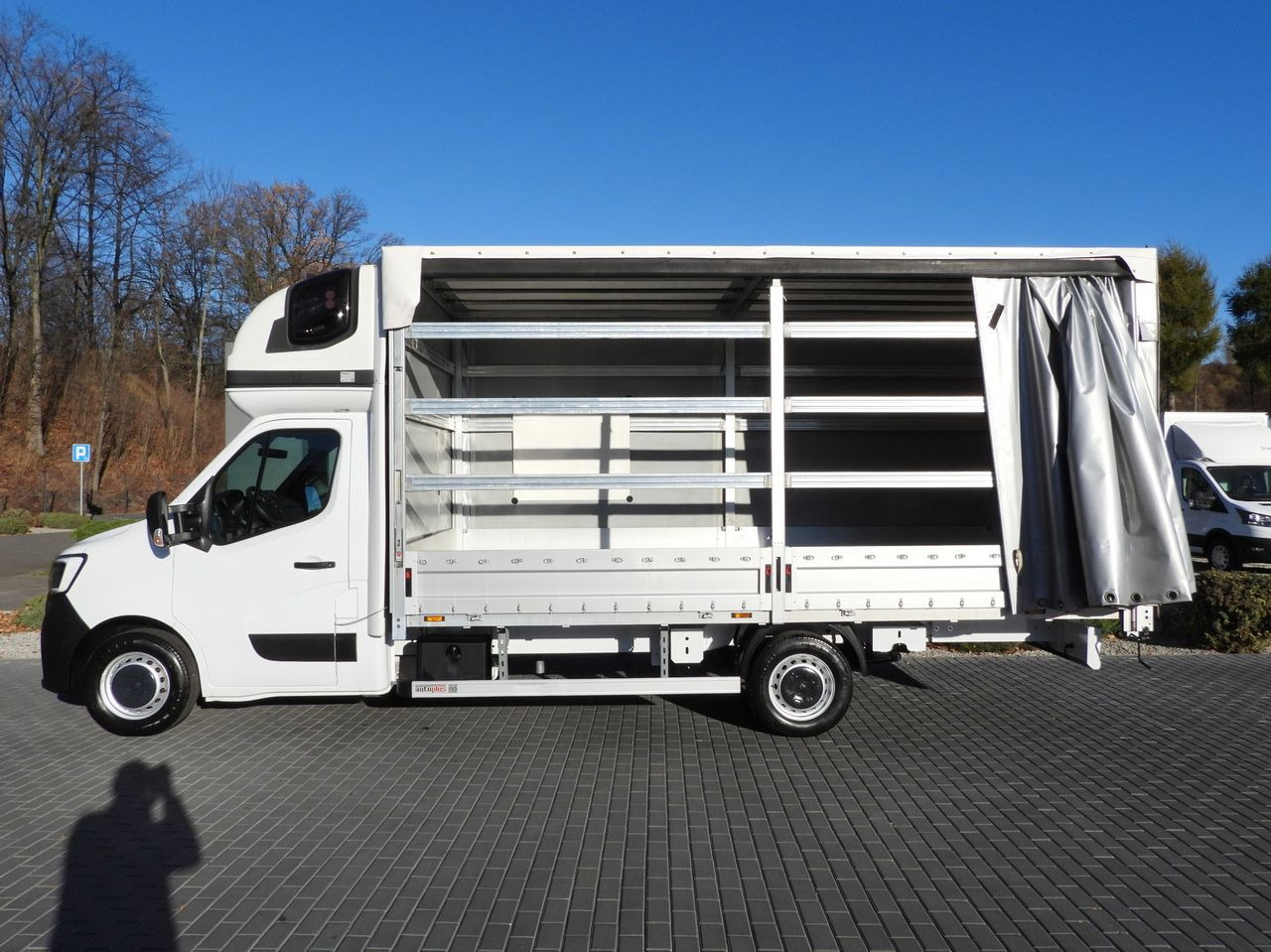 Furgoneta con caja de lona RENAULT MASTER TARPAULIN 10 PALLETS WEBASTO CRUISE CONTROL LED LIGHTS PNEUMATICS AIR CONDITIONING  165HP: foto 8