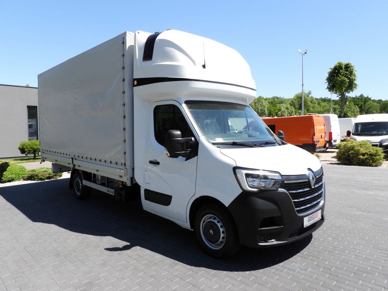 RENAULT MASTER TARPAULIN 10 PALLETS WEBASTO CRUISE CONTROL LED LIGHTS PNEUMATICS AIR CONDITIONING 165HP - Furgoneta con caja de lona: foto 4 RENAULT MASTER TARPAULIN 10 PALLETS WEBASTO CRUISE CONTROL LED LIGHTS PNEUMATICS AIR CONDITIONING 165HP - Furgoneta con caja de lona: foto 4