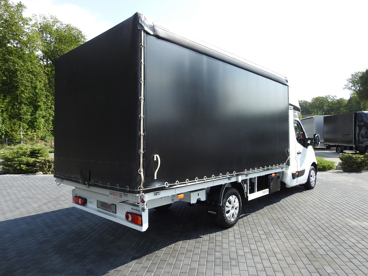 RENAULT MASTER TARPAULIN 8 PALLETS CRUISE CONTROL AIR CONDITIONING  170HP - Furgoneta con caja de lona: foto 3 RENAULT MASTER TARPAULIN 8 PALLETS CRUISE CONTROL AIR CONDITIONING  170HP - Furgoneta con caja de lona: foto 3