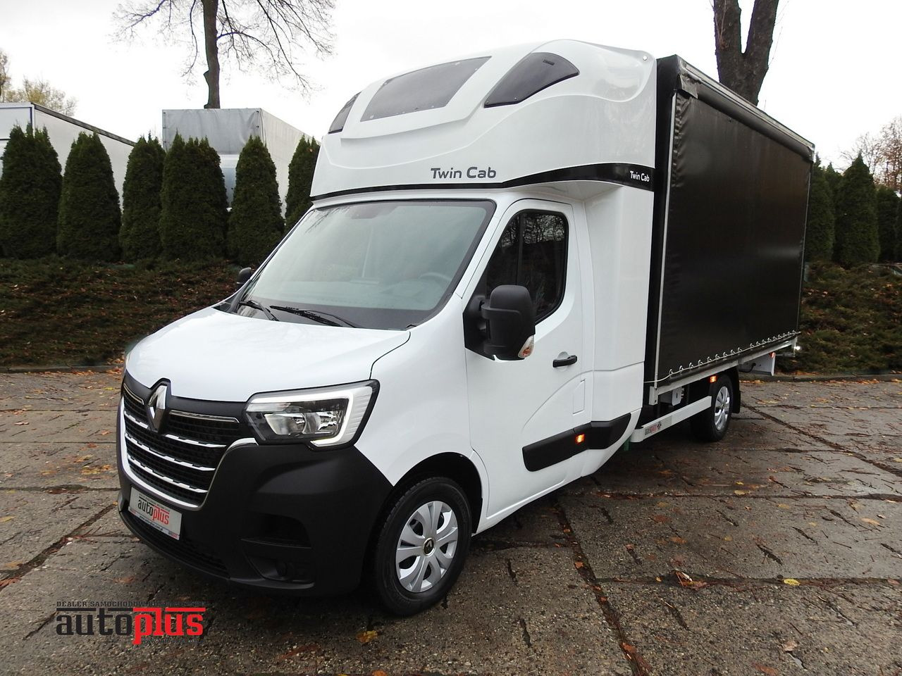 Furgoneta con caja de lona RENAULT MASTER TARPAULIN 8 PALLETS CRUISE CONTROL LED LIGHTS AIR CONDITIONING 165HP: foto 1