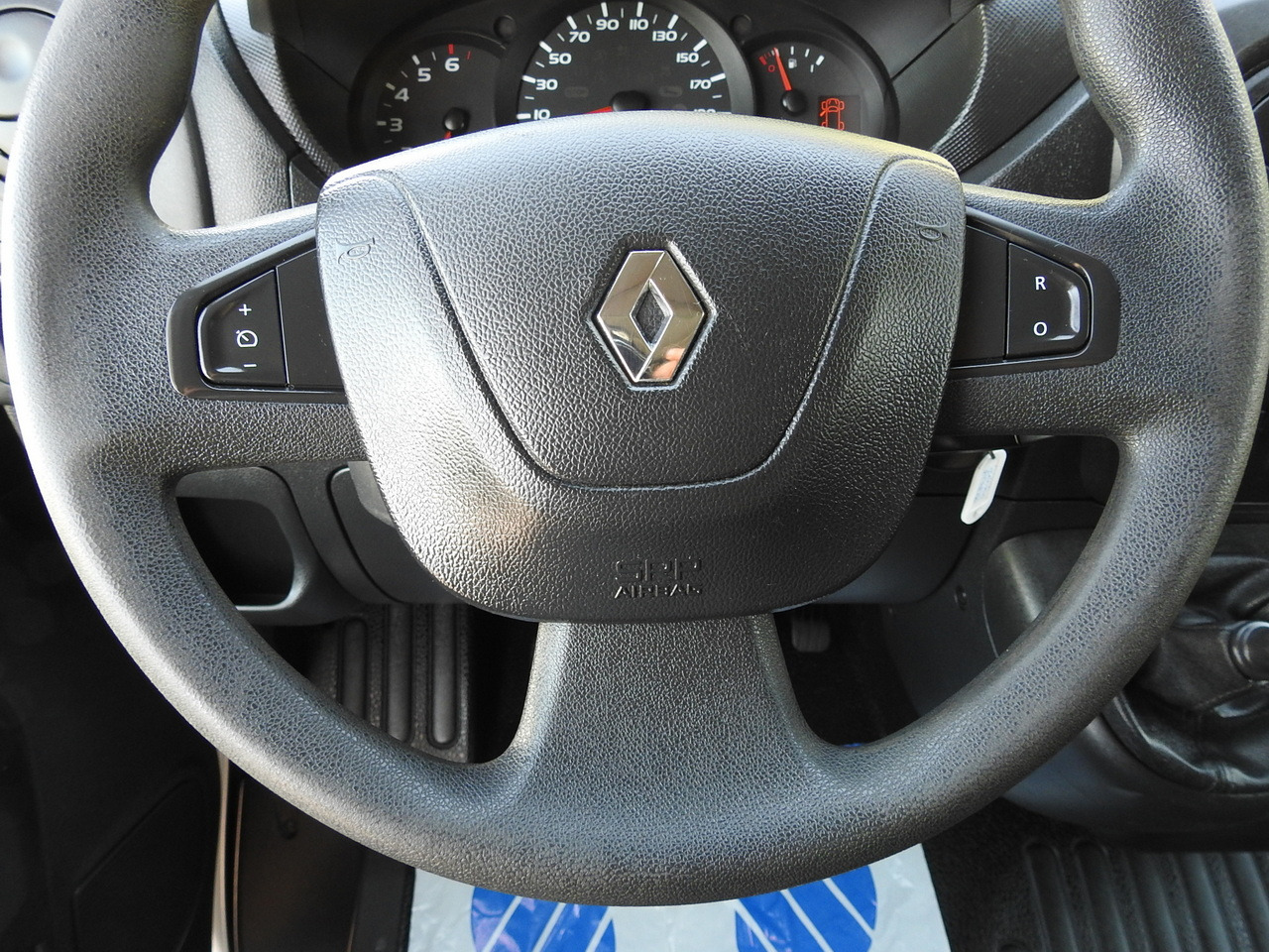 Leasing financiero de RENAULT MASTER TARPAULIN 8 PALLETS WEBASTO CRUISE CONTROL AIR CONDITIONING PNEUMATICS  170HP leasing RENAULT MASTER TARPAULIN 8 PALLETS WEBASTO CRUISE CONTROL AIR CONDITIONING PNEUMATICS  170HP: foto 33