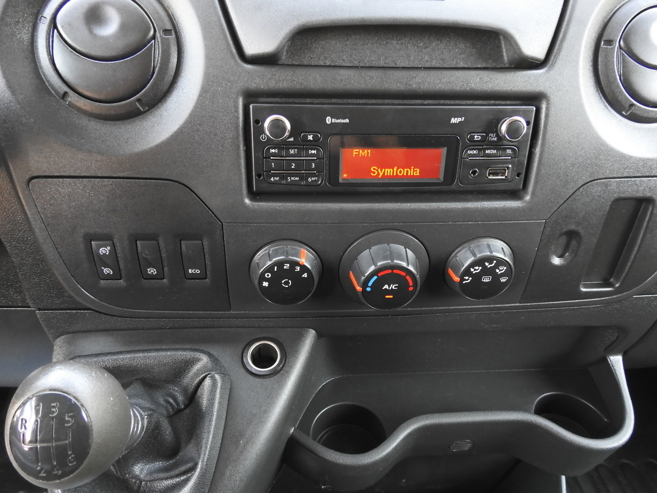 Leasing financiero de RENAULT MASTER TARPAULIN 8 PALLETS WEBASTO CRUISE CONTROL AIR CONDITIONING PNEUMATICS  170HP leasing RENAULT MASTER TARPAULIN 8 PALLETS WEBASTO CRUISE CONTROL AIR CONDITIONING PNEUMATICS  170HP: foto 38