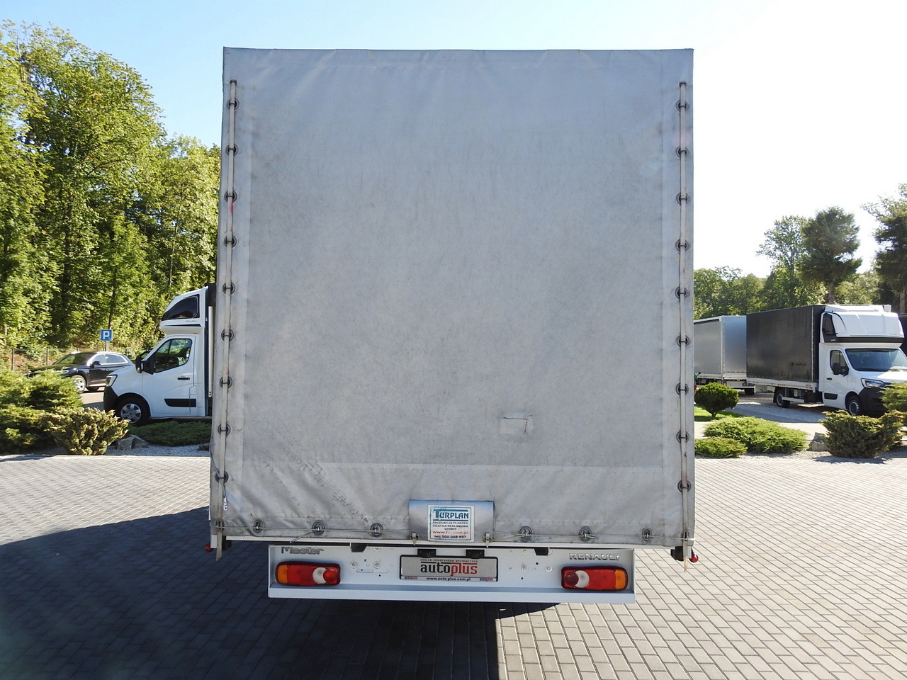 Leasing financiero de RENAULT MASTER TARPAULIN 8 PALLETS WEBASTO CRUISE CONTROL AIR CONDITIONING PNEUMATICS  170HP leasing RENAULT MASTER TARPAULIN 8 PALLETS WEBASTO CRUISE CONTROL AIR CONDITIONING PNEUMATICS  170HP: foto 11