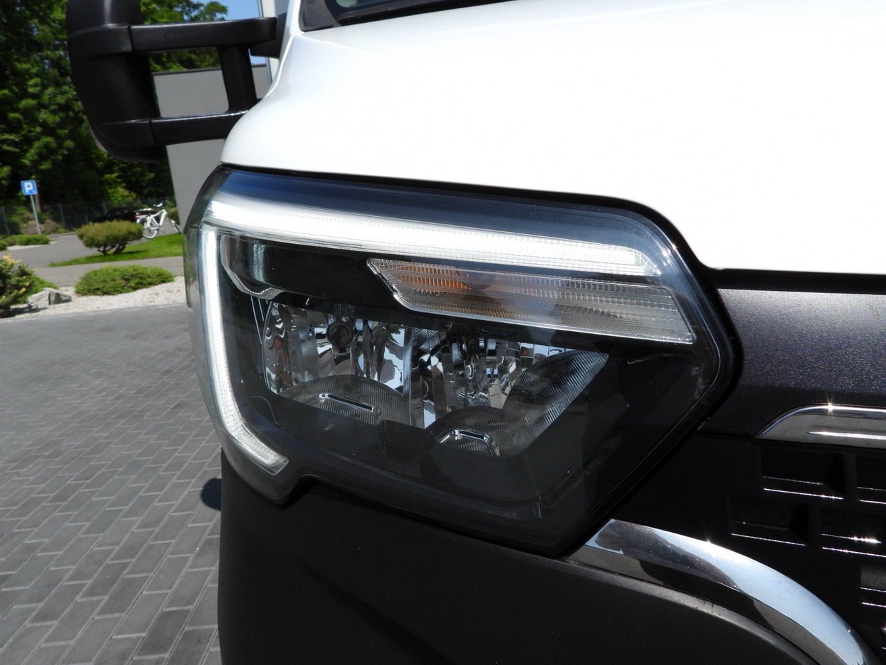 Furgoneta con caja de lona RENAULT MASTER  TARPAULIN LIFT 10 PALLETS WEBASTO CRUISE CONTROL LED LIGHTS PNEUMATICS AIR CONDITIONING  165HP: foto 27