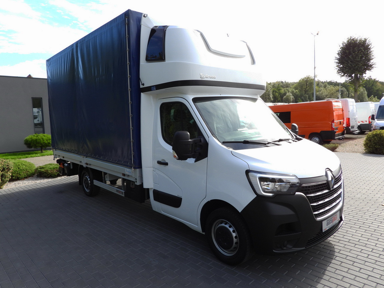 RENAULT MASTER TARPAULIN LIFT 9 PALLETS WEBASTO CRUISE CONTROL LED LIGHTS PNEUMATICS AIR CONDITIONING 165HP - Furgoneta con caja de lona: foto 4 RENAULT MASTER TARPAULIN LIFT 9 PALLETS WEBASTO CRUISE CONTROL LED LIGHTS PNEUMATICS AIR CONDITIONING 165HP - Furgoneta con caja de lona: foto 4