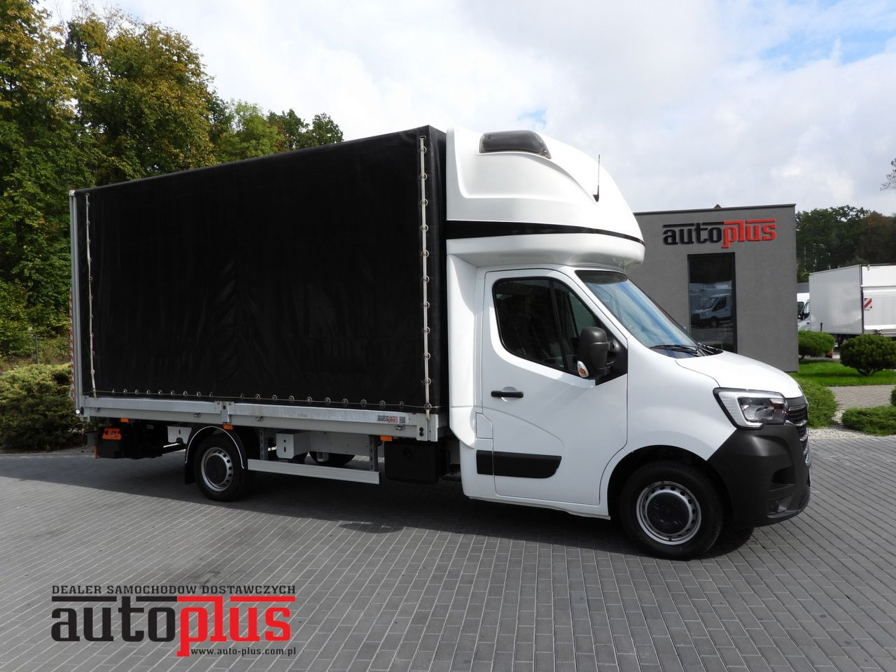 RENAULT MASTER TARPAULIN LIFT 9 PALLETS WEBASTO CRUISE CONTROL LED LIGHTS PNEUMATICS AIR CONDITIONING 165HP - Furgoneta con caja de lona: foto 1 RENAULT MASTER TARPAULIN LIFT 9 PALLETS WEBASTO CRUISE CONTROL LED LIGHTS PNEUMATICS AIR CONDITIONING 165HP - Furgoneta con caja de lona: foto 1