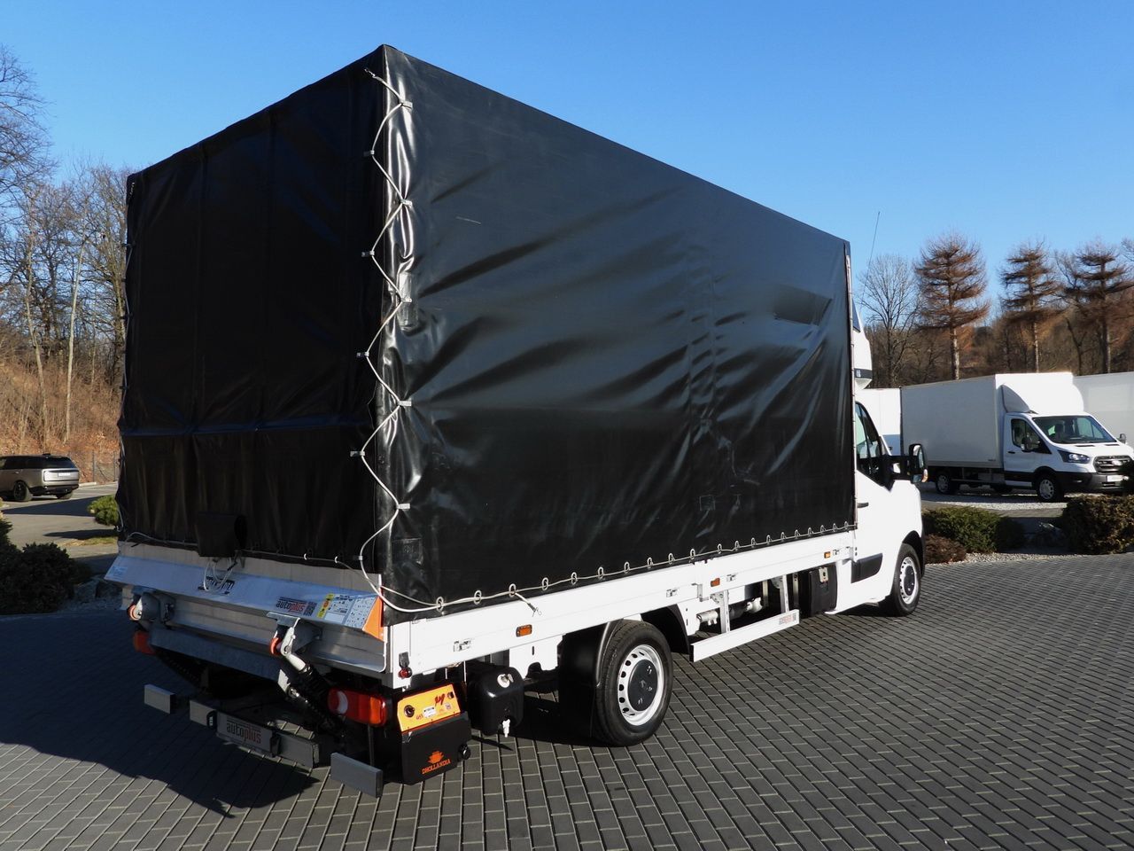RENAULT MASTER TARPAULIN LIFT 9 PALLETS WEBASTO CRUISE CONTROL LED LIGHTS PNEUMATICS AIR CONDITIONING 165HP - Furgoneta con caja de lona: foto 3 RENAULT MASTER TARPAULIN LIFT 9 PALLETS WEBASTO CRUISE CONTROL LED LIGHTS PNEUMATICS AIR CONDITIONING 165HP - Furgoneta con caja de lona: foto 3