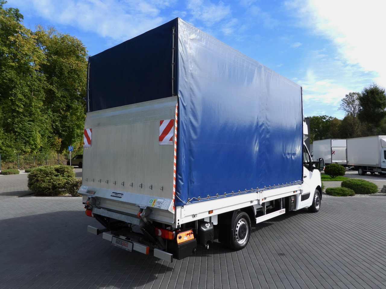 RENAULT MASTER TARPAULIN LIFT 9 PALLETS WEBASTO CRUISE CONTROL LED LIGHTS PNEUMATICS AIR CONDITIONING 165HP - Furgoneta con caja de lona: foto 3 RENAULT MASTER TARPAULIN LIFT 9 PALLETS WEBASTO CRUISE CONTROL LED LIGHTS PNEUMATICS AIR CONDITIONING 165HP - Furgoneta con caja de lona: foto 3
