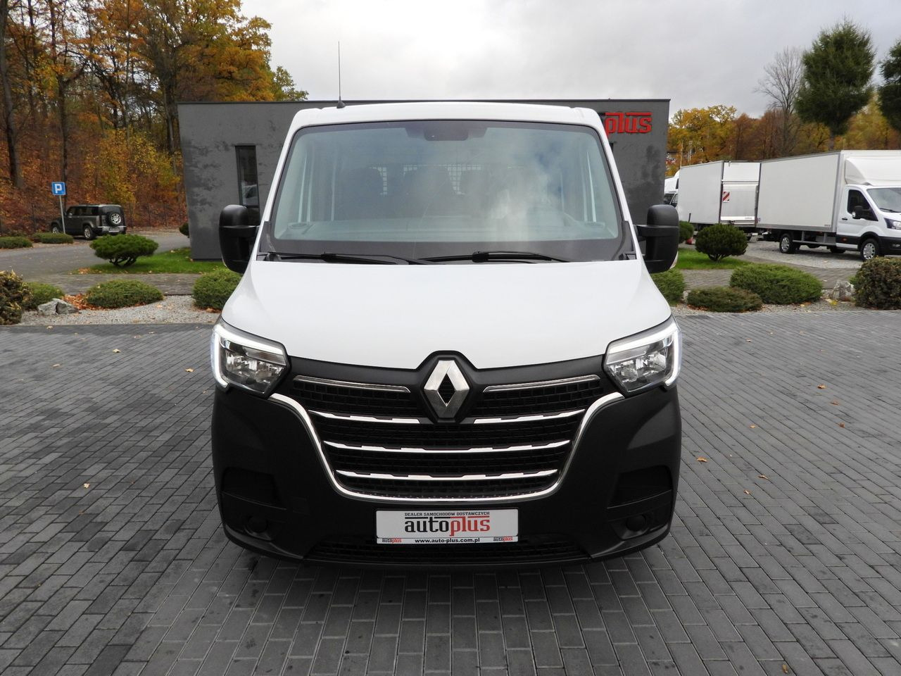 RENAULT MASTER TIPPER DOUBLE CABIN DOKA 7 SEATS CRUISE CONTROL NAVIGATION LED LIGHTS AIR CONDITIONING 145HP - Volquete furgoneta: foto 5 RENAULT MASTER TIPPER DOUBLE CABIN DOKA 7 SEATS CRUISE CONTROL NAVIGATION LED LIGHTS AIR CONDITIONING 145HP - Volquete furgoneta: foto 5