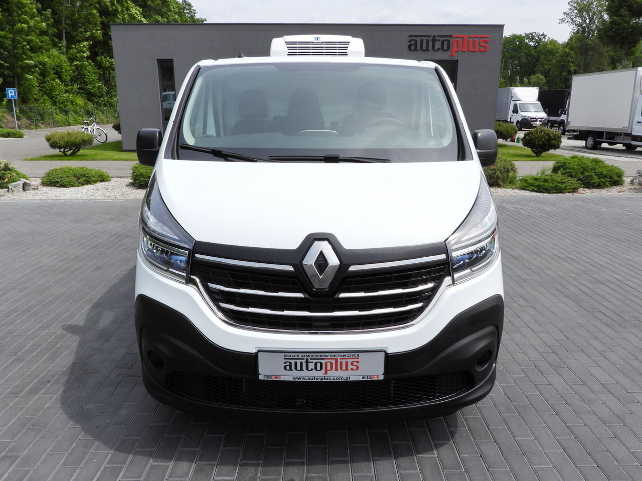 RENAULT TRAFIC REFRIGERATOR VAN 0*C CRUISE CONTROL LED LIGHTS AIR CONDITIONING 120HP - Frigorífico furgoneta: foto 5 RENAULT TRAFIC REFRIGERATOR VAN 0*C CRUISE CONTROL LED LIGHTS AIR CONDITIONING 120HP - Frigorífico furgoneta: foto 5
