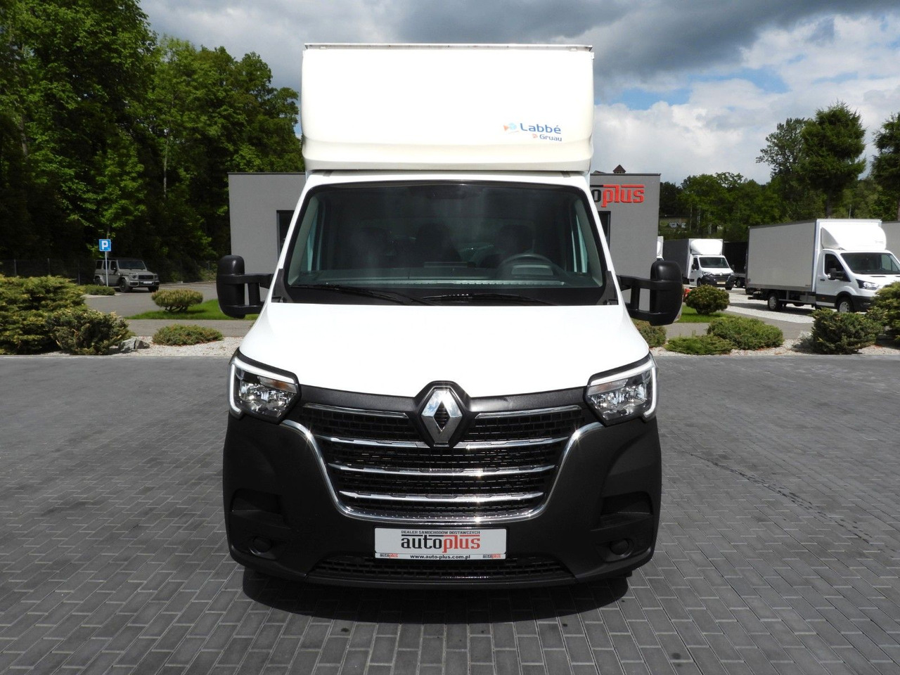 Renault MASTER KOFFER AUFZUG 8 PALETTEN TEMPOMAT A/C LED Renault MASTER KOFFER AUFZUG 8 PALETTEN TEMPOMAT A/C LED - Furgoneta: foto 5 Renault MASTER KOFFER AUFZUG 8 PALETTEN TEMPOMAT A/C LED Renault MASTER KOFFER AUFZUG 8 PALETTEN TEMPOMAT A/C LED - Furgoneta: foto 5