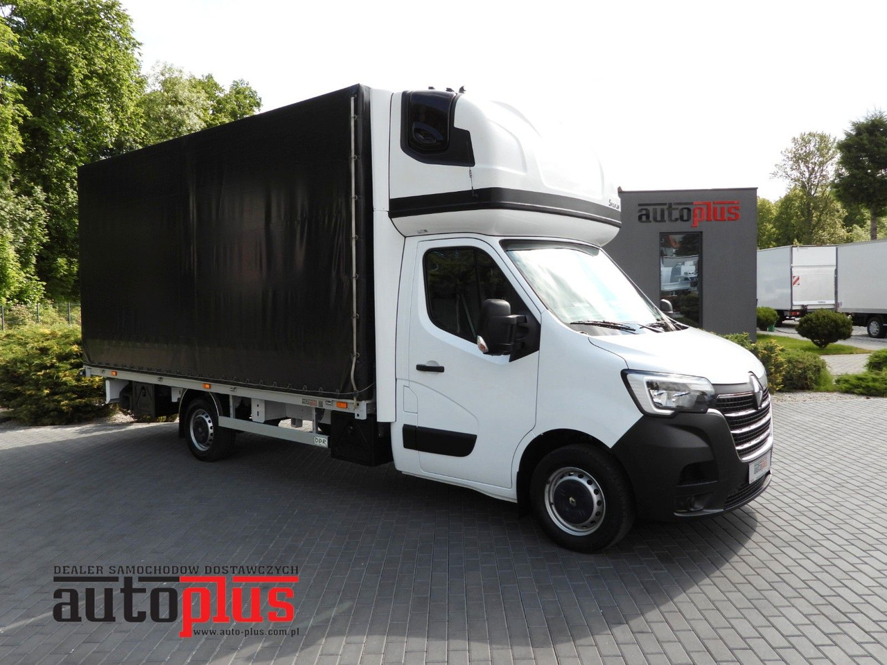 Renault MASTER PRITSCHE PLANE 10 PALETTEN WEBASTO A/C - Furgoneta con caja de lona: foto 1 Renault MASTER PRITSCHE PLANE 10 PALETTEN WEBASTO A/C - Furgoneta con caja de lona: foto 1