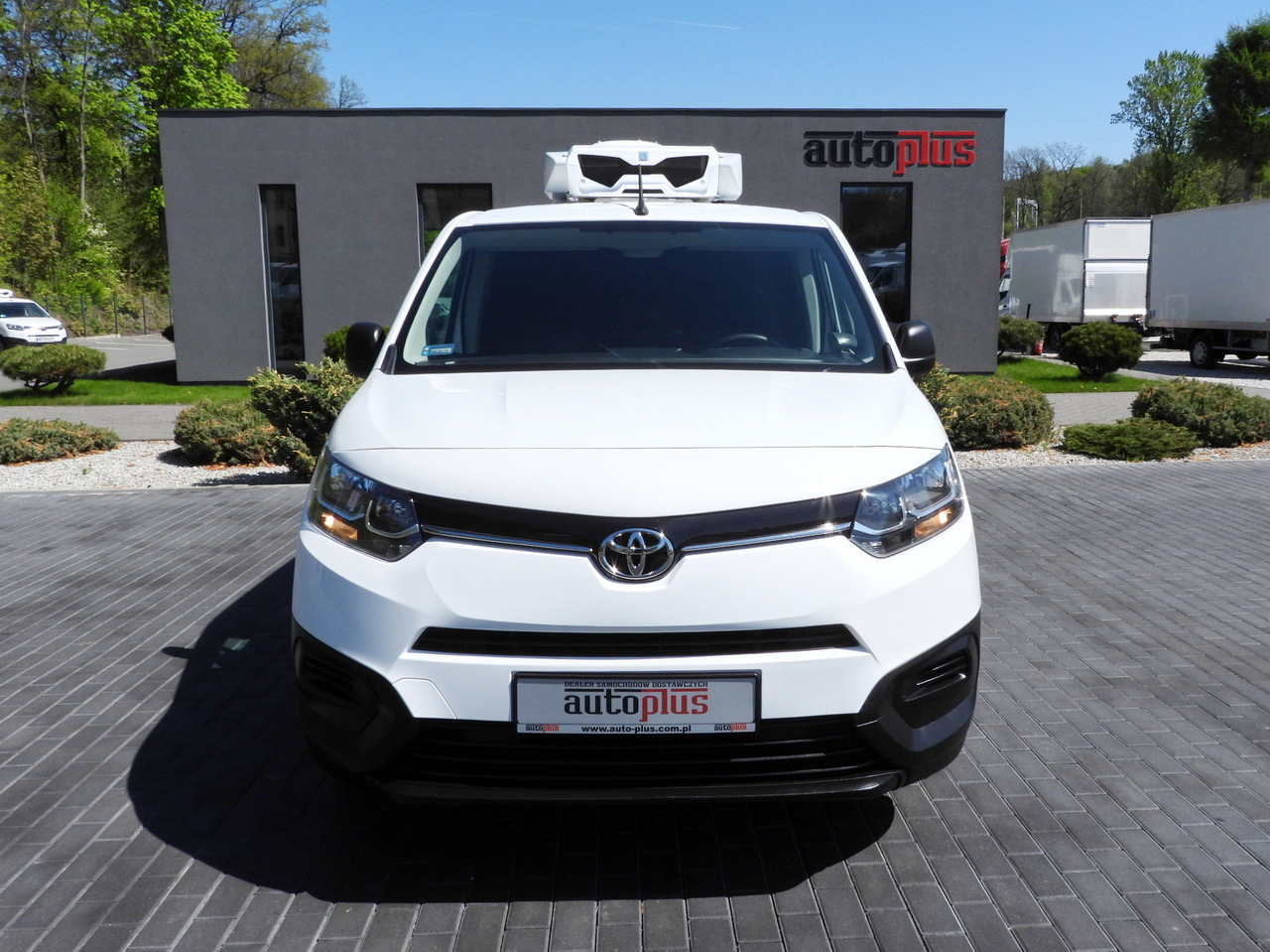 TOYOTA PROACE CITY REFRIGERATOR VAN -15*C POWER SUPPLY 230V CRUISE CONTROL AIR CONDITIONING 100HP - Frigorífico furgoneta: foto 5 TOYOTA PROACE CITY REFRIGERATOR VAN -15*C POWER SUPPLY 230V CRUISE CONTROL AIR CONDITIONING 100HP - Frigorífico furgoneta: foto 5