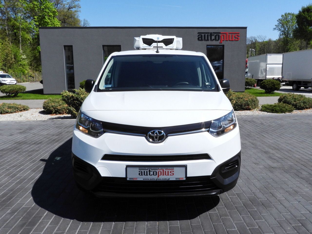 TOYOTA PROACE CITY REFRIGERATOR VAN -15*C POWER SUPPLY 230V CRUISE CONTROL AIR CONDITIONING 100HP - Frigorífico furgoneta: foto 5 TOYOTA PROACE CITY REFRIGERATOR VAN -15*C POWER SUPPLY 230V CRUISE CONTROL AIR CONDITIONING 100HP - Frigorífico furgoneta: foto 5