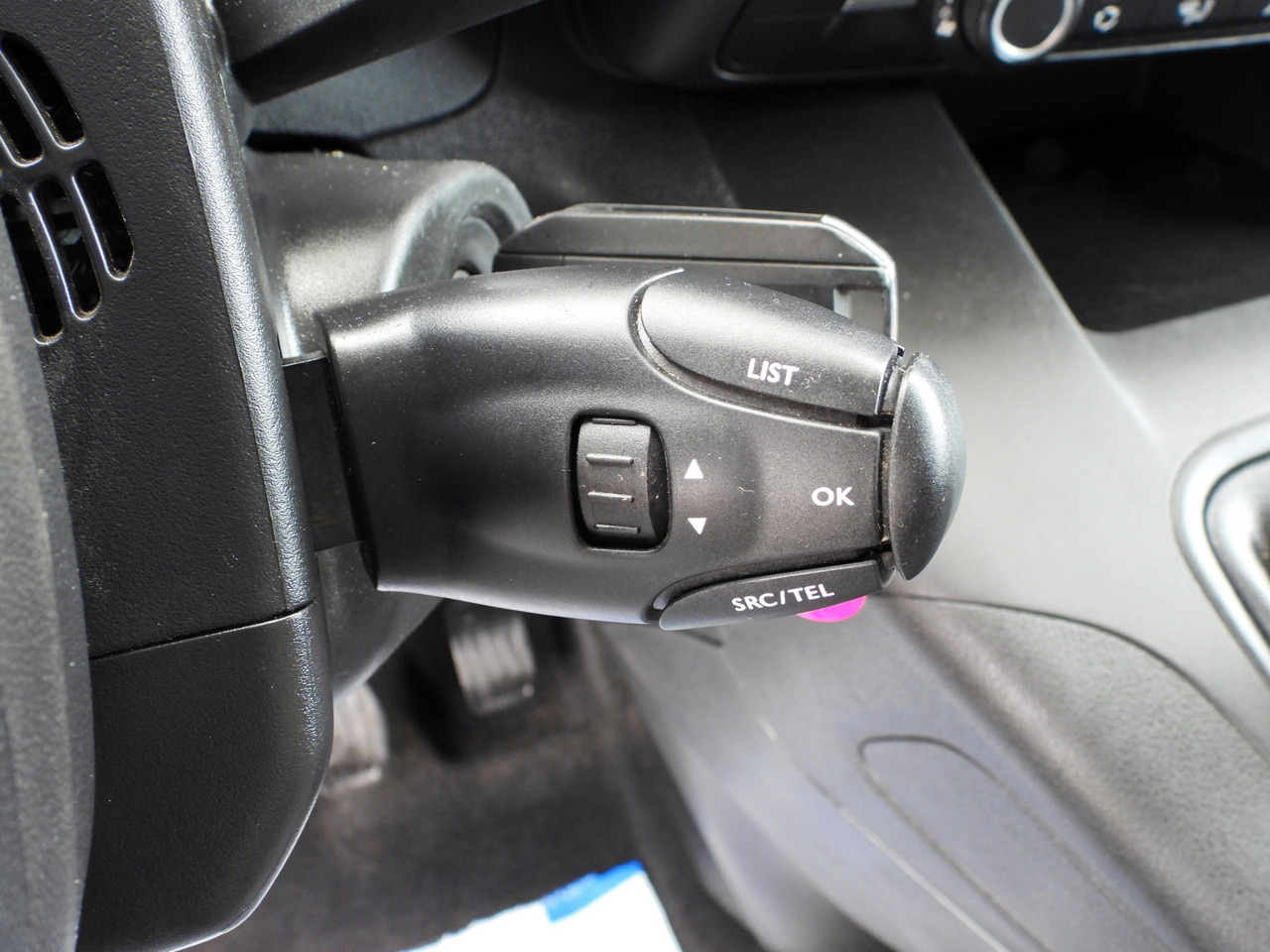 Frigorífico furgoneta TOYOTA PROACE CITY REFRIGERATOR VAN -15*C POWER SUPPLY 230V CRUISE CONTROL AIR CONDITIONING 100HP: foto 33 Frigorífico furgoneta TOYOTA PROACE CITY REFRIGERATOR VAN -15*C POWER SUPPLY 230V CRUISE CONTROL AIR CONDITIONING 100HP: foto 33