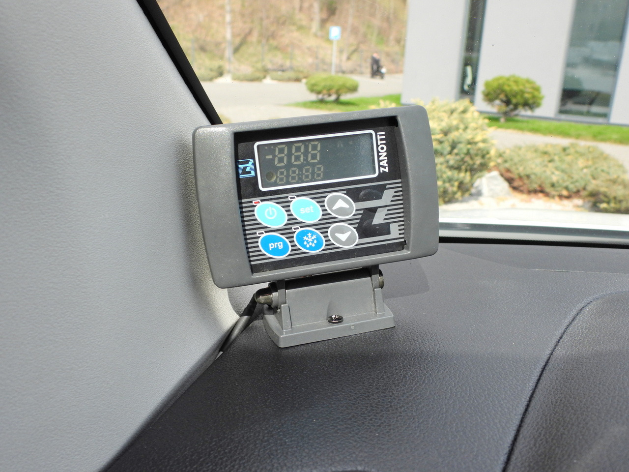 Frigorífico furgoneta TOYOTA PROACE CITY REFRIGERATOR VAN -15*C POWER SUPPLY 230V CRUISE CONTROL AIR CONDITIONING 100HP: foto 30 Frigorífico furgoneta TOYOTA PROACE CITY REFRIGERATOR VAN -15*C POWER SUPPLY 230V CRUISE CONTROL AIR CONDITIONING 100HP: foto 30