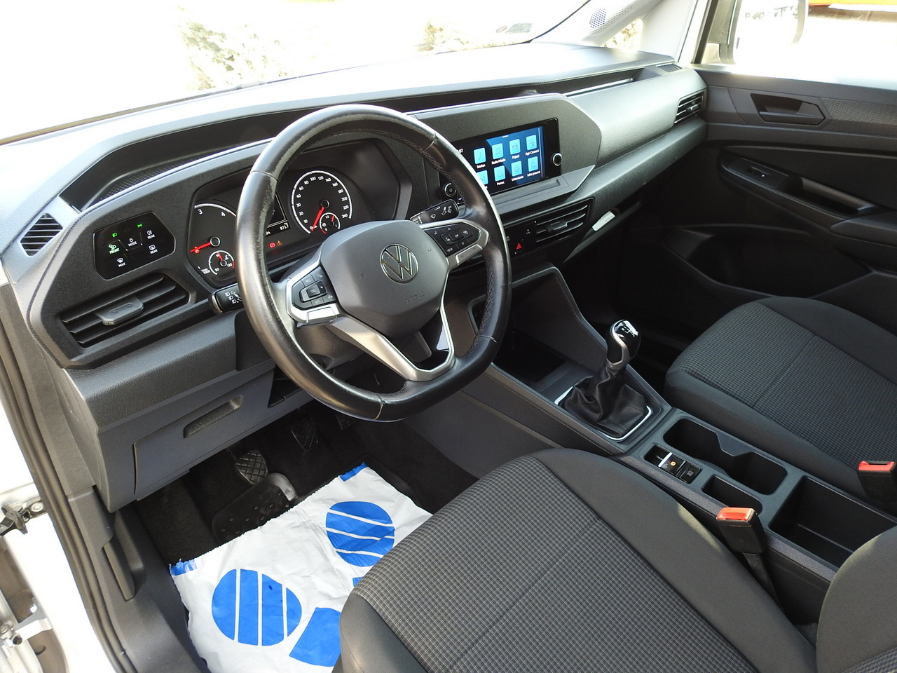 VOLKSWAGEN CADDY REFRIGERATOR VAN -20*C HEATING FUNCTION POWER SUPPLY 230V CRUISE CONTROL LED LIGHTS AIR CONDITIONING 100HP - Frigorífico furgoneta: foto 2 VOLKSWAGEN CADDY REFRIGERATOR VAN -20*C HEATING FUNCTION POWER SUPPLY 230V CRUISE CONTROL LED LIGHTS AIR CONDITIONING 100HP - Frigorífico furgoneta: foto 2