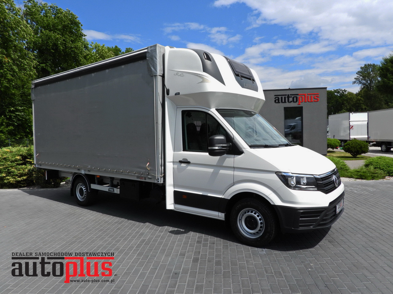 VOLKSWAGEN CRAFTER TARPAULIN 10 PALLETS WEBASTO CRUISE CONTROL AIR CONDITIONING  180HP - Furgoneta con caja de lona: foto 1 VOLKSWAGEN CRAFTER TARPAULIN 10 PALLETS WEBASTO CRUISE CONTROL AIR CONDITIONING  180HP - Furgoneta con caja de lona: foto 1