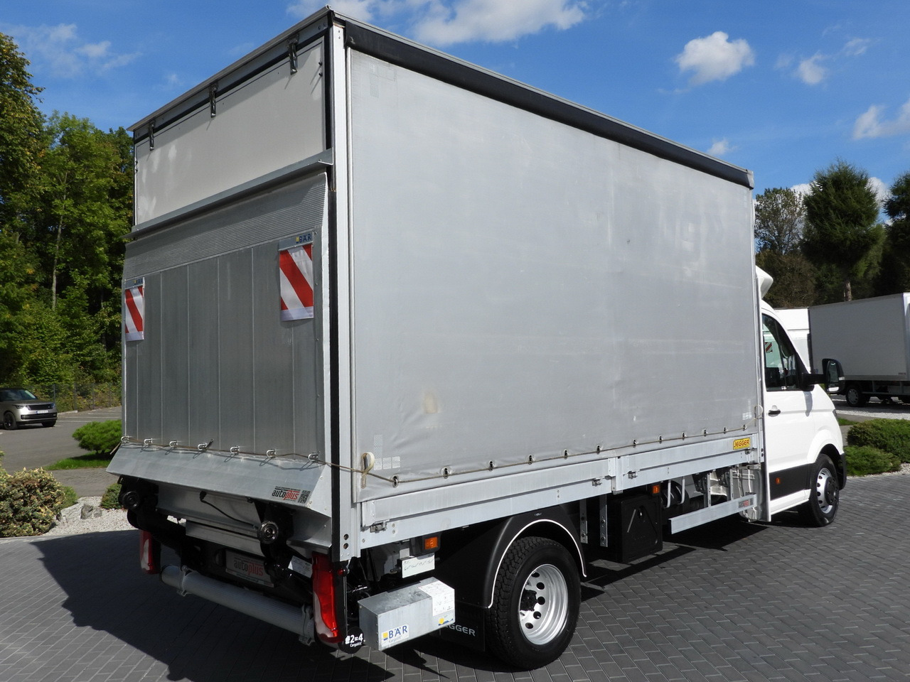 VOLKSWAGEN CRAFTER TARPAULIN LIFT 8 PALLETS CRUISE CONTROL LED LIGHTS TWIN WHEELS AIR CONDITIONING 180HP - Furgoneta con caja de lona: foto 3 VOLKSWAGEN CRAFTER TARPAULIN LIFT 8 PALLETS CRUISE CONTROL LED LIGHTS TWIN WHEELS AIR CONDITIONING 180HP - Furgoneta con caja de lona: foto 3