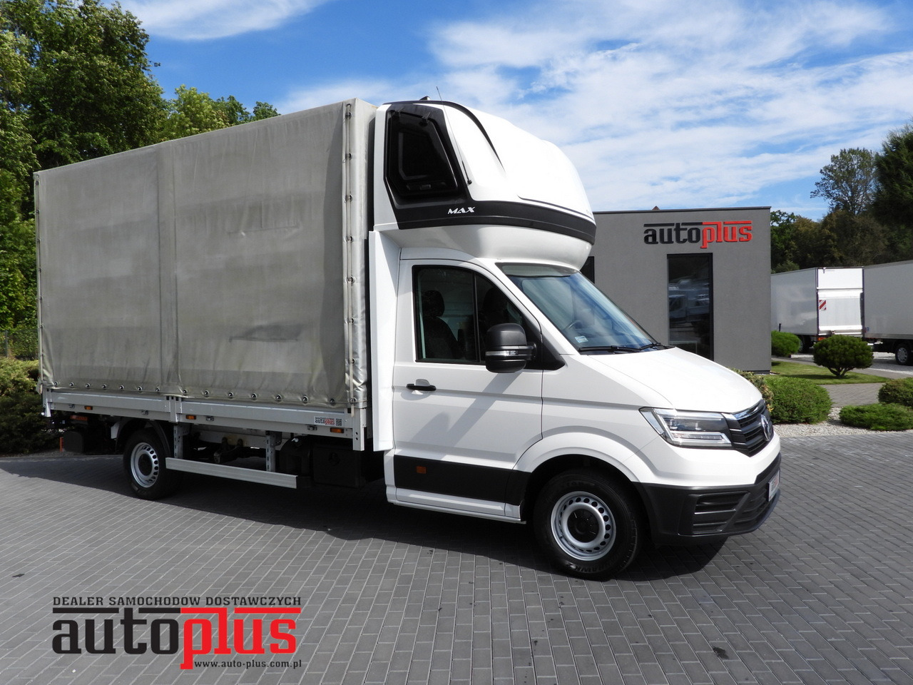 VOLKSWAGEN CRAFTER TARPAULIN LIFT 8 PALLETS WEBASTO CRUISE CONTROL LED LIGHTS AIR CONDITIONING 180HP - Furgoneta con caja de lona: foto 1 VOLKSWAGEN CRAFTER TARPAULIN LIFT 8 PALLETS WEBASTO CRUISE CONTROL LED LIGHTS AIR CONDITIONING 180HP - Furgoneta con caja de lona: foto 1