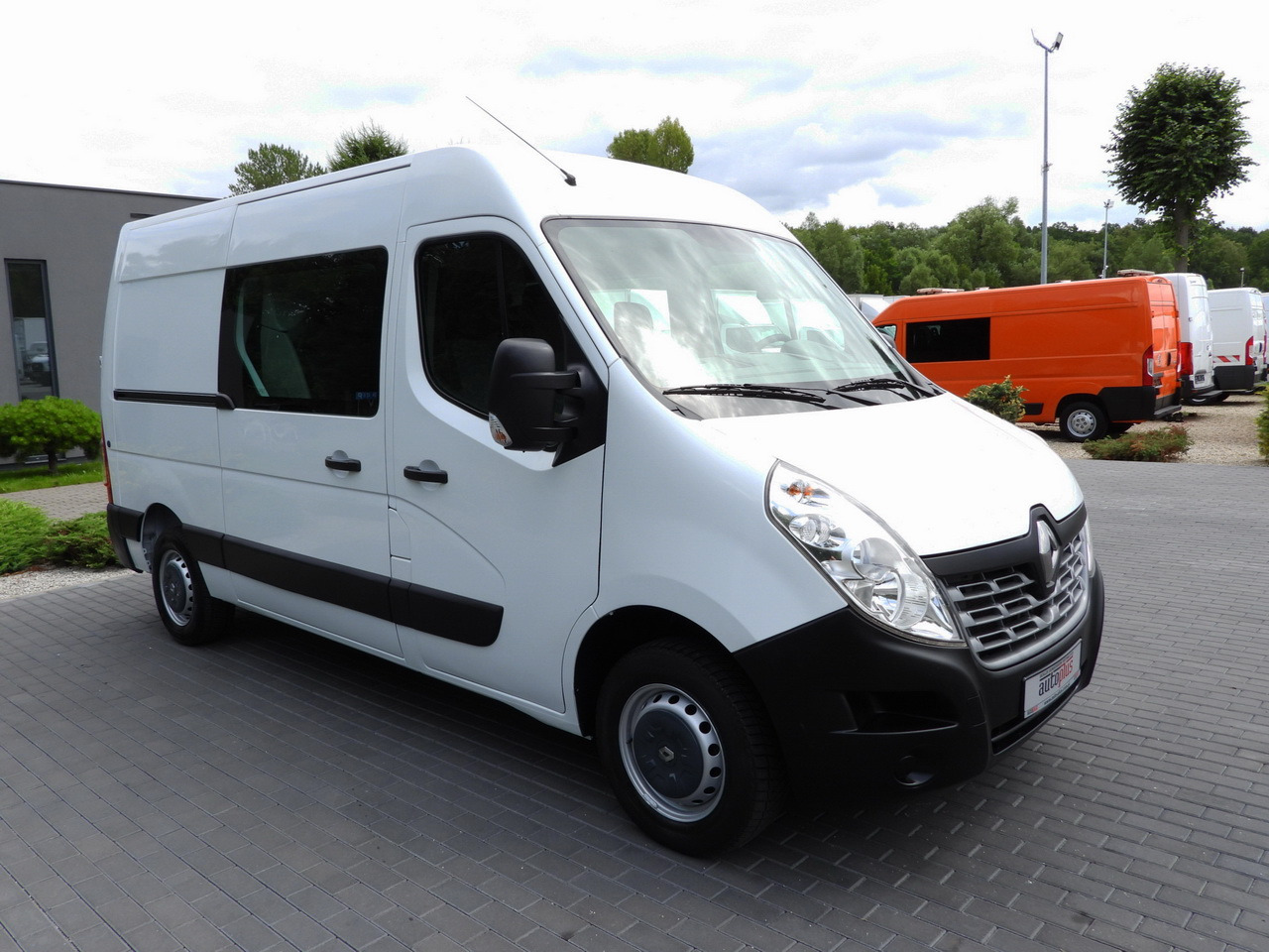 RENAULT MASTER CRUISE CONTROL AIR CONDITIONING 110HP - Vehículo comercial ligero: foto 4 RENAULT MASTER CRUISE CONTROL AIR CONDITIONING 110HP - Vehículo comercial ligero: foto 4