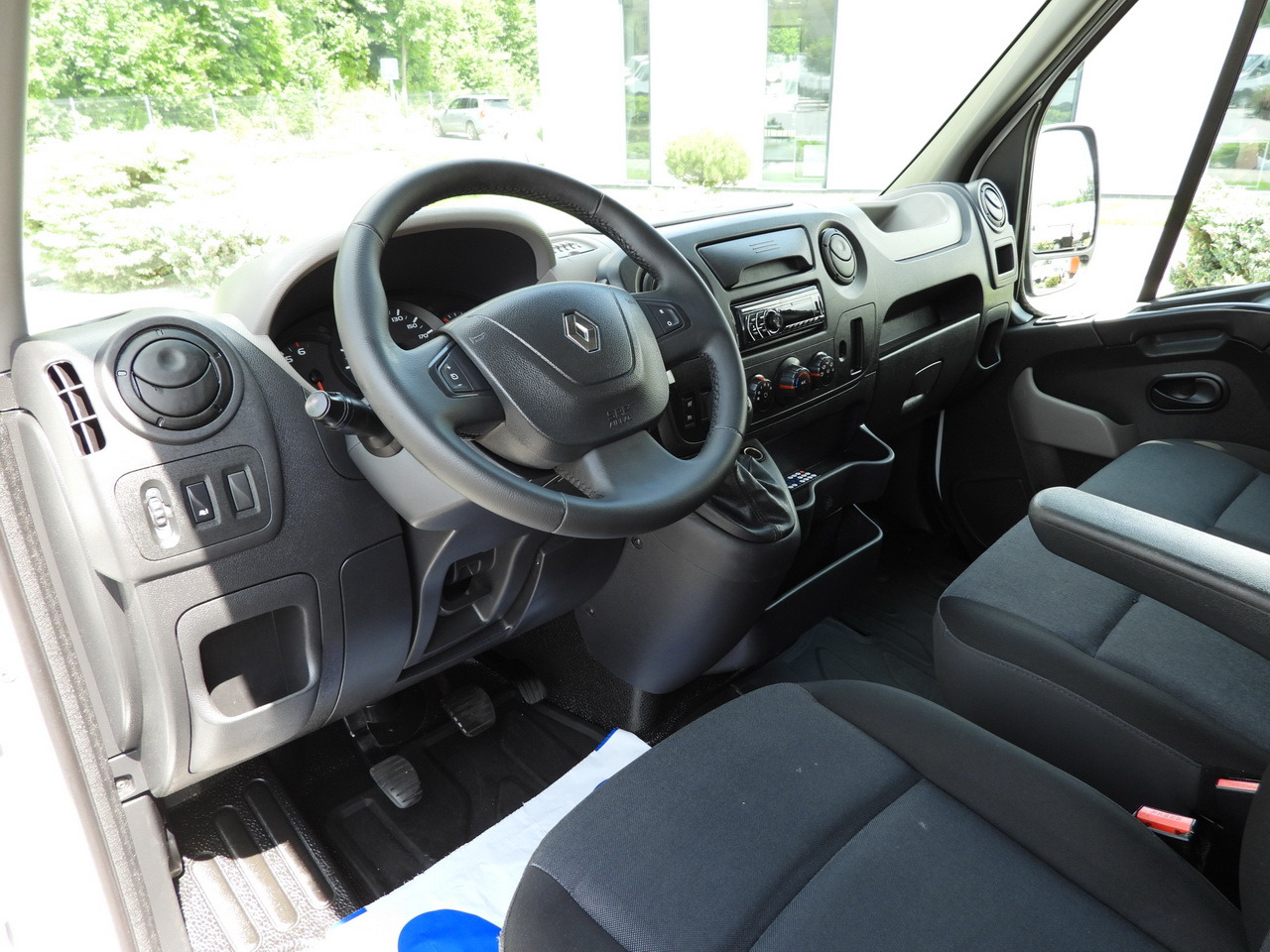 RENAULT MASTER CRUISE CONTROL AIR CONDITIONING 110HP - Vehículo comercial ligero: foto 2 RENAULT MASTER CRUISE CONTROL AIR CONDITIONING 110HP - Vehículo comercial ligero: foto 2