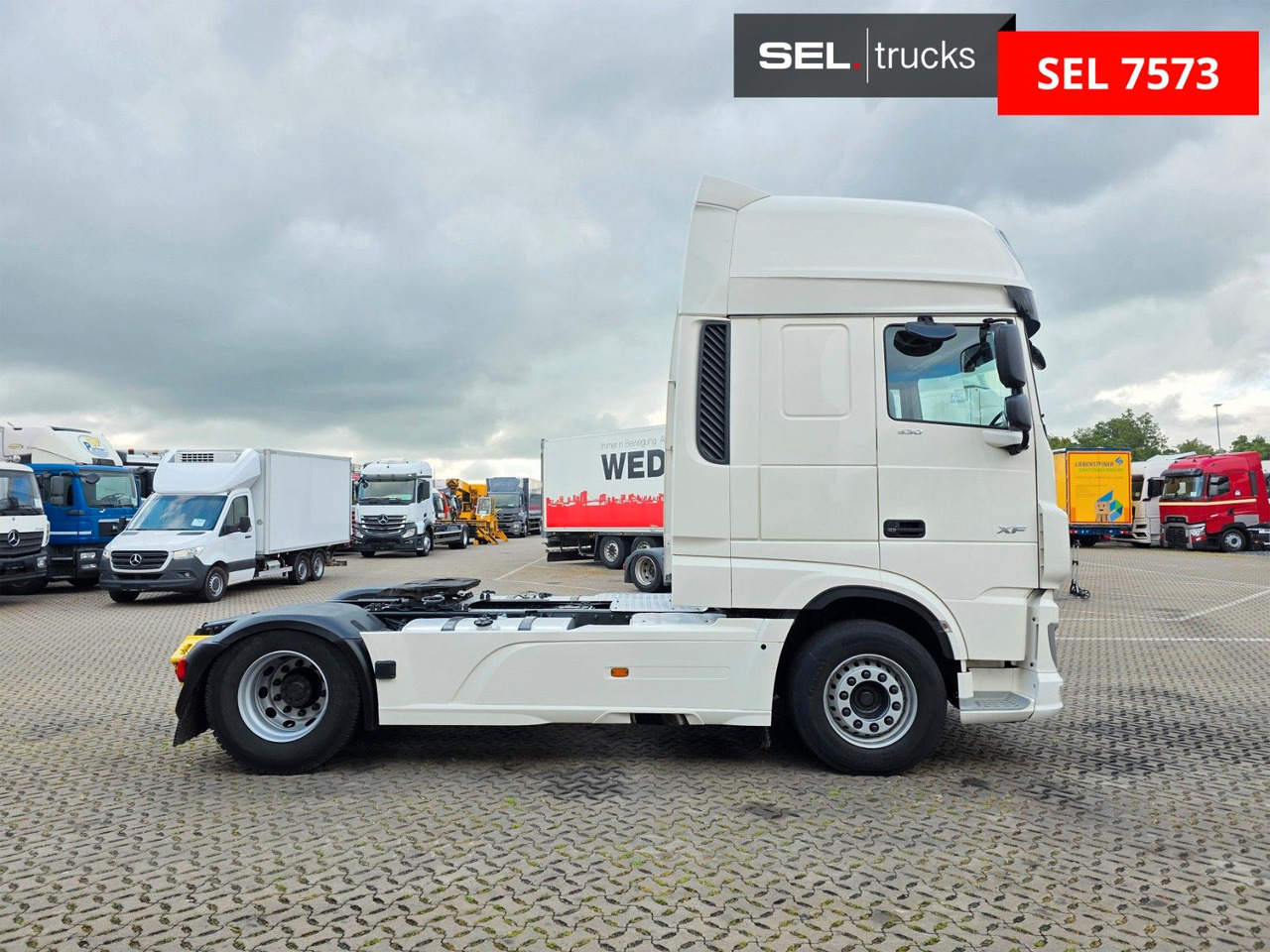 DAF XF 530 FT / ZF Intarder / Standklimaanlage / 6D - Cabeza tractora: foto 4 DAF XF 530 FT / ZF Intarder / Standklimaanlage / 6D - Cabeza tractora: foto 4