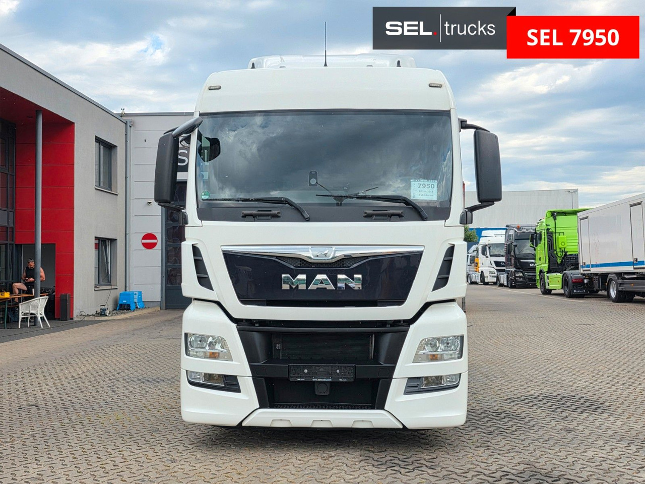MAN TGX 18.400 4X2 LLS-U / ZF Intarder / Hubkupplung - Cabeza tractora: foto 2 MAN TGX 18.400 4X2 LLS-U / ZF Intarder / Hubkupplung - Cabeza tractora: foto 2