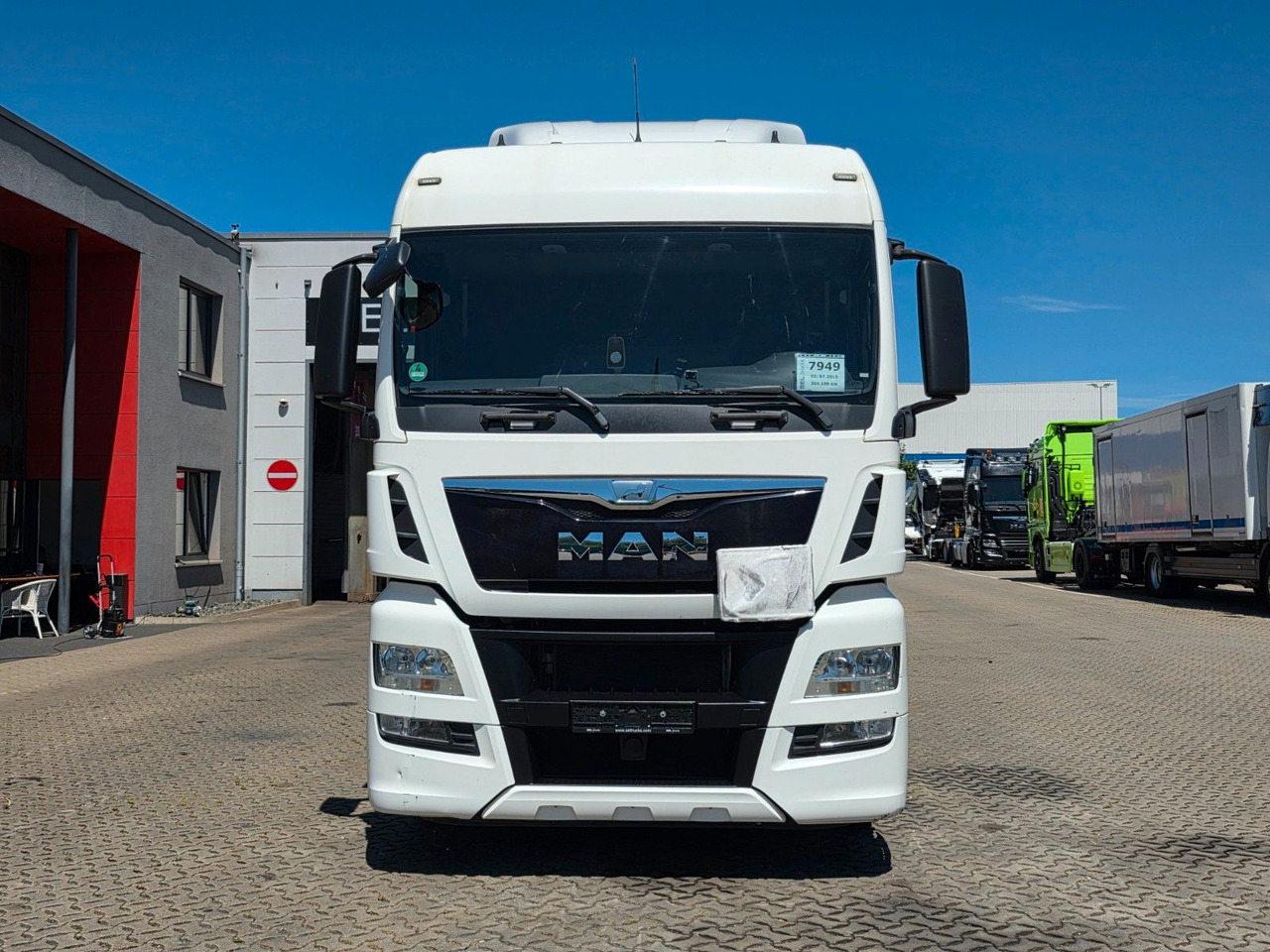 MAN TGX 18.400 4X2 LLS-U / ZF Intarder / Hubkupplung - Cabeza tractora: foto 4 MAN TGX 18.400 4X2 LLS-U / ZF Intarder / Hubkupplung - Cabeza tractora: foto 4