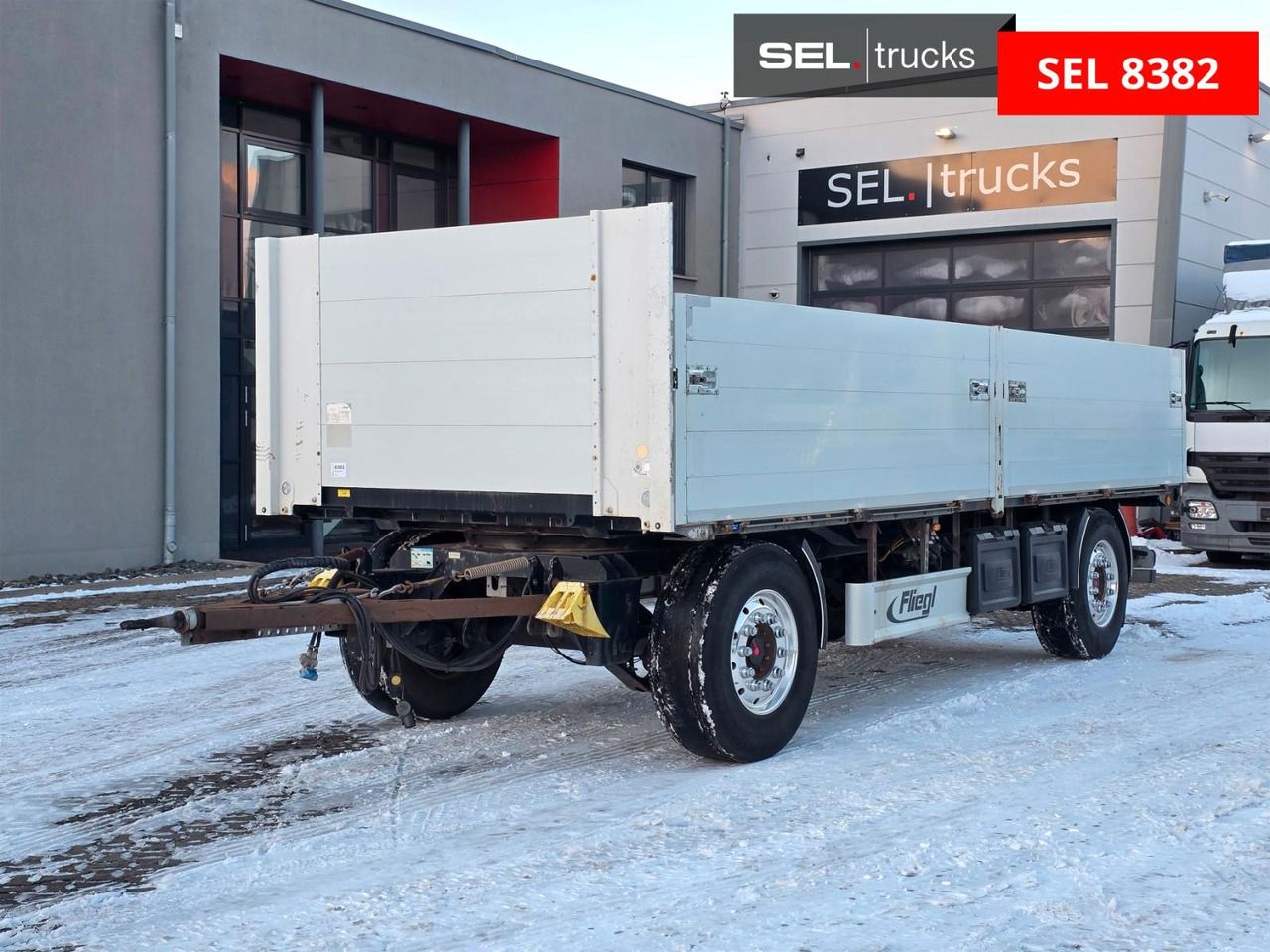 Fliegl ZPS180 / Baustoff / Alu-Felgen / 40 mm - Remolque plataforma/ Caja abierta: foto 1 Fliegl ZPS180 / Baustoff / Alu-Felgen / 40 mm - Remolque plataforma/ Caja abierta: foto 1