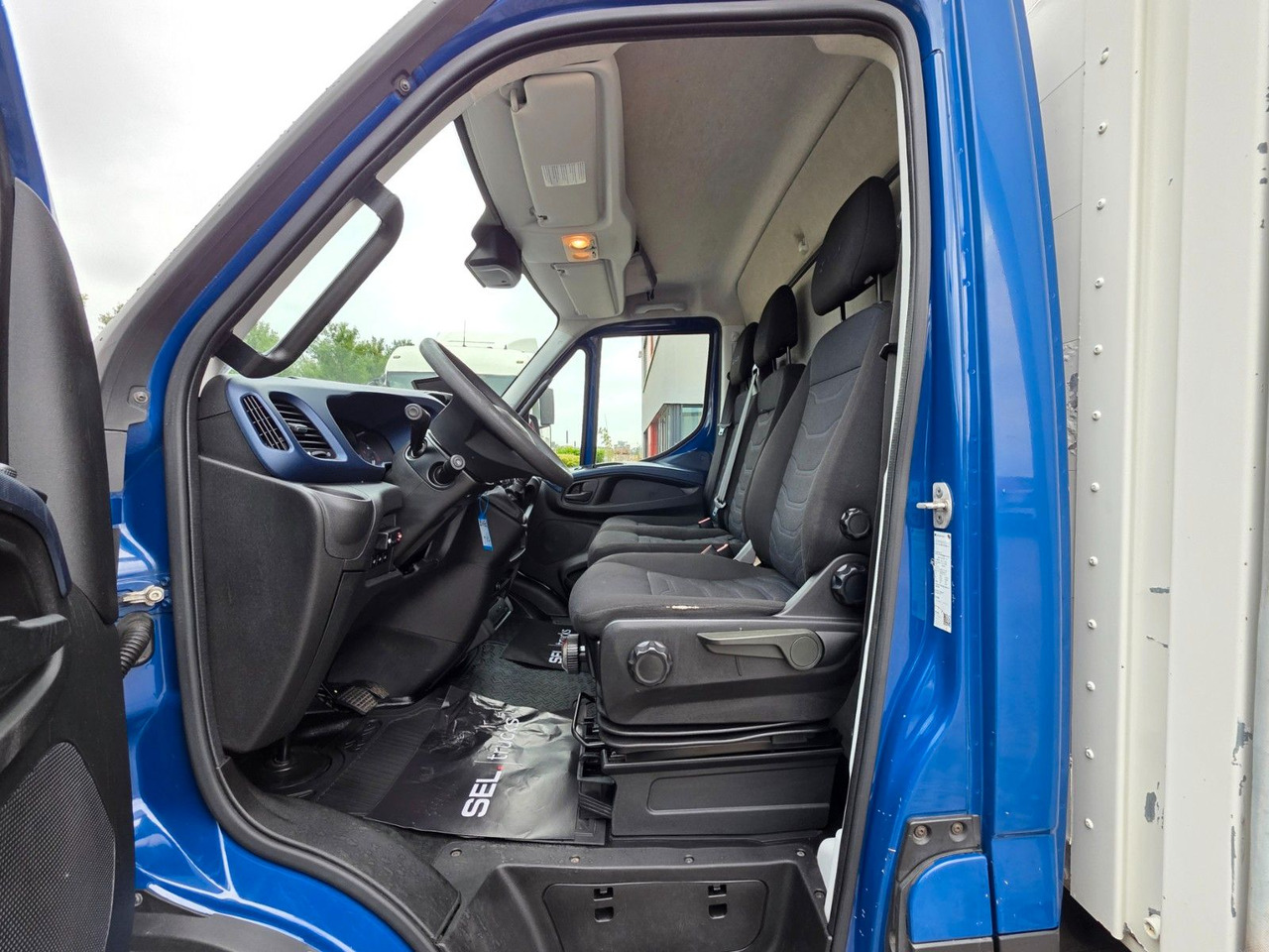 Furgoneta con caja de lona Iveco Daily 70C18 Hi-Matic / Ladebordwand / 3 Sitzen: foto 19
