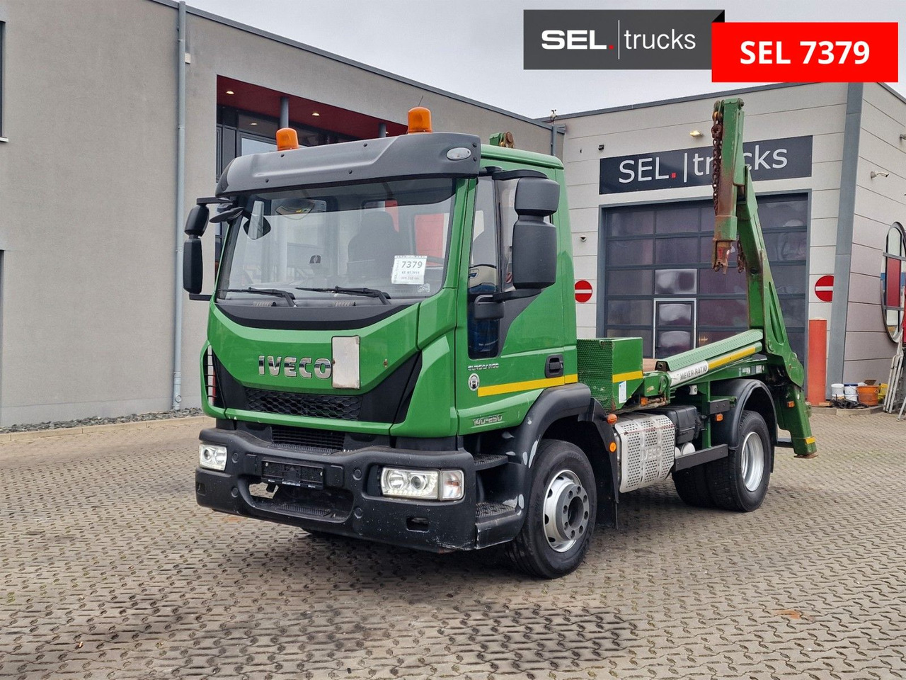 Iveco Eurocargo 140-250 - Volquete camión: foto 1 Iveco Eurocargo 140-250 - Volquete camión: foto 1